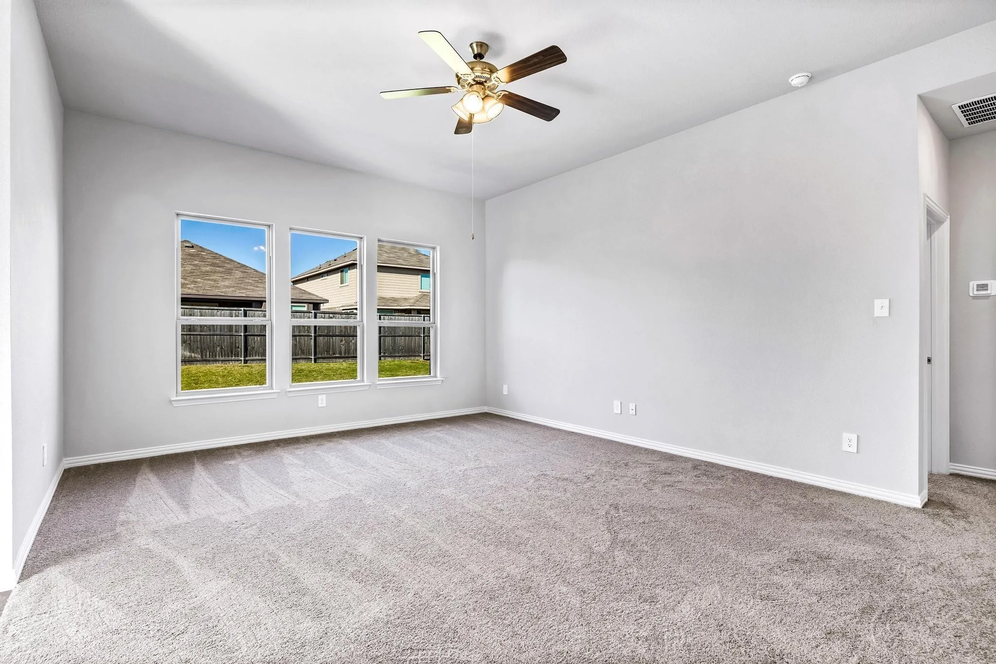 Single Family Residence For Rent in Denton County , 3917 Madison Lane, Denton, Texas 76208, 5 Bedroom, 3 Bathroom, 2 Garage spaces, 2,494 Sqft, built in 2021, mls#21391335, Real Estate Agent in Denton, Homes For Rent in Denton county, Homes For Rent in Denton, Realtor in Denton Texas, Real Estate Brokerage Independent Realty Texas, Luminita Cordes Realtor