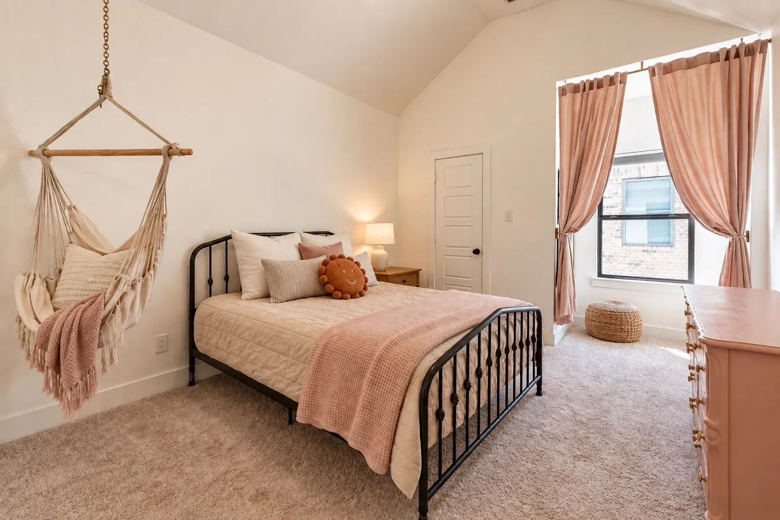 Single Family Residence For Sale in Denton County , 801 Swift Creek Road, Argyle, Texas 76226, 5 Bedroom, 5 Bathroom, 3 Garage spaces, 4,409 Sqft, built in 2020, mls#21391673, Real Estate Agent in Argyle, Homes For Sale in Denton county, Homes For Sale in Argyle, Realtor in Argyle Texas, Real Estate Brokerage Independent Realty Texas, Luminita Cordes Realtor