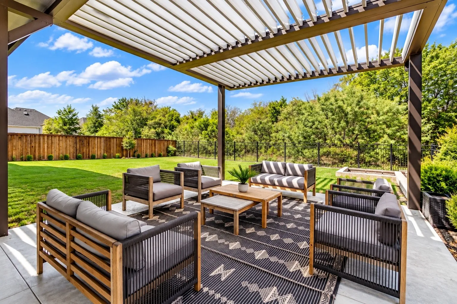 Single Family Residence For Sale in Denton County , 801 Swift Creek Road, Argyle, Texas 76226, 5 Bedroom, 5 Bathroom, 3 Garage spaces, 4,409 Sqft, built in 2020, mls#21391673, Real Estate Agent in Argyle, Homes For Sale in Denton county, Homes For Sale in Argyle, Realtor in Argyle Texas, Real Estate Brokerage Independent Realty Texas, Luminita Cordes Realtor