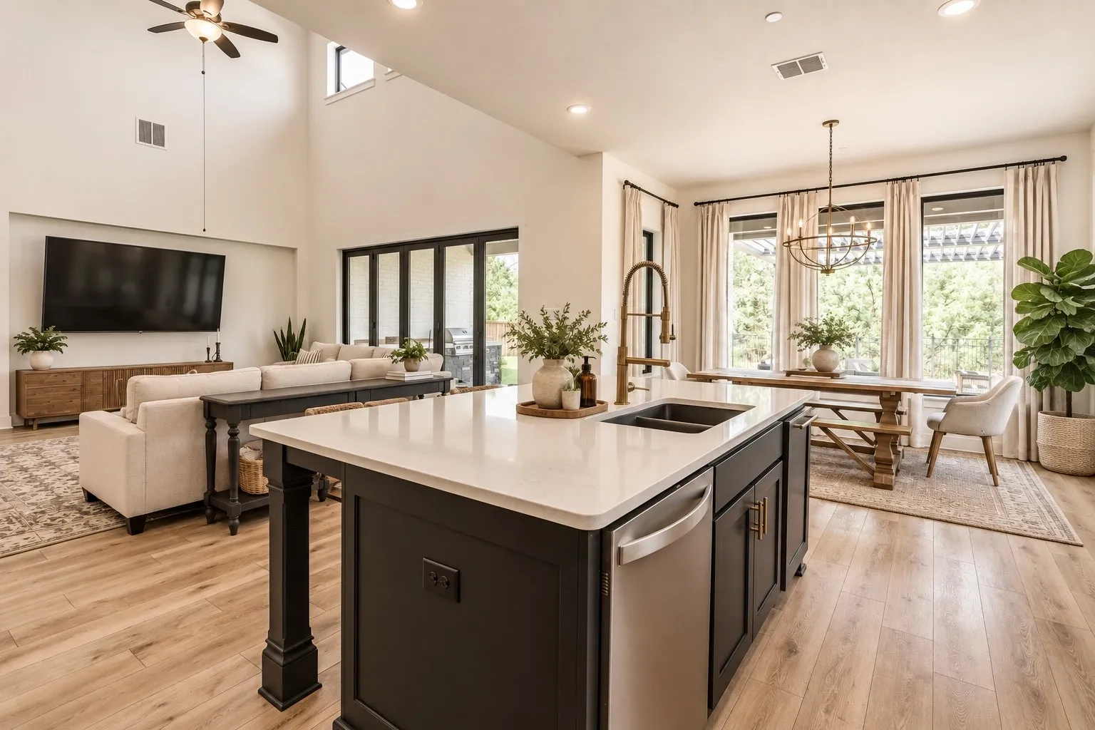 Single Family Residence For Sale in Denton County , 801 Swift Creek Road, Argyle, Texas 76226, 5 Bedroom, 5 Bathroom, 3 Garage spaces, 4,409 Sqft, built in 2020, mls#21391673, Real Estate Agent in Argyle, Homes For Sale in Denton county, Homes For Sale in Argyle, Realtor in Argyle Texas, Real Estate Brokerage Independent Realty Texas, Luminita Cordes Realtor