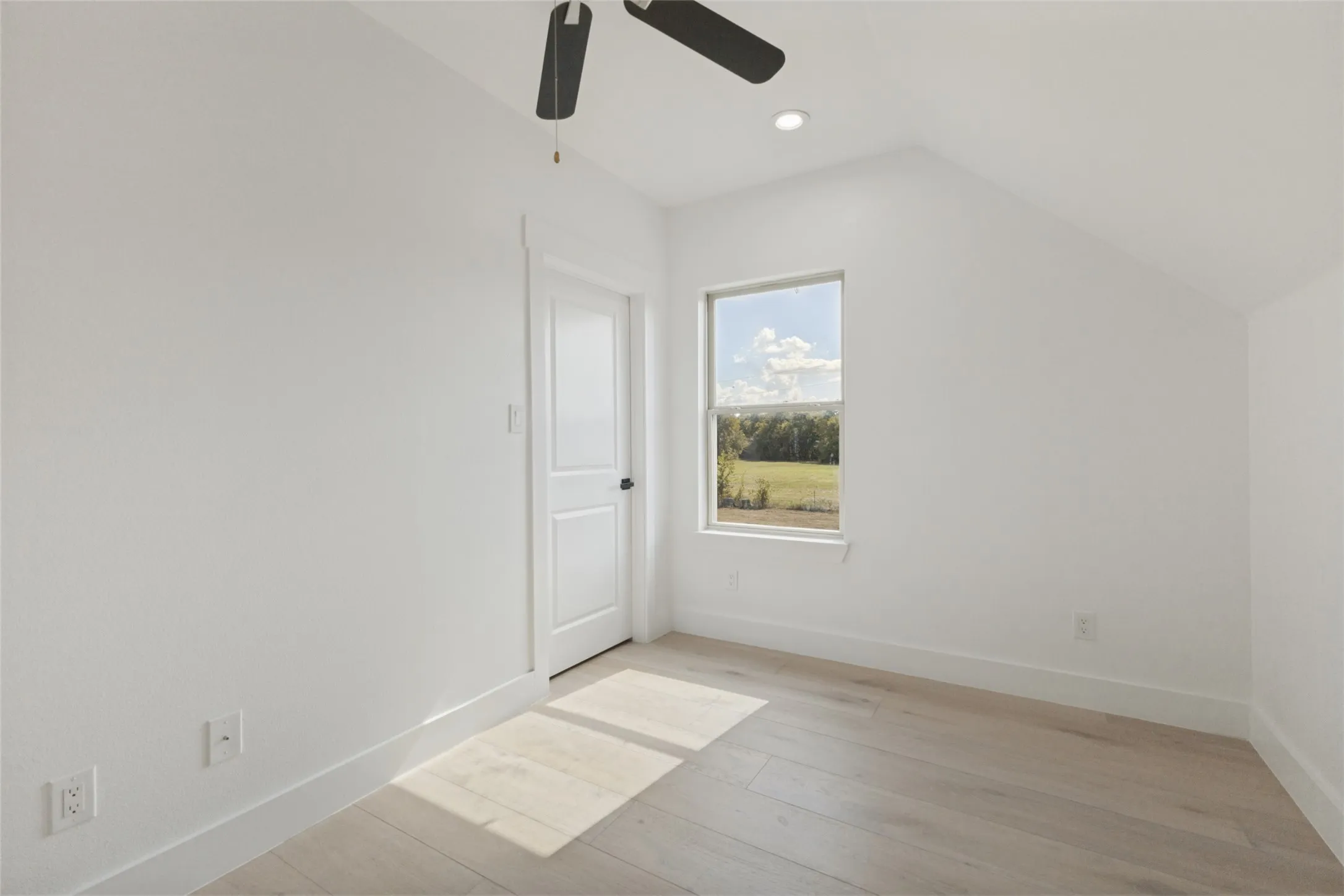 Single Family Residence For Sale in Van Zandt County , 357 Private Road 7782, Wills Point, Texas 75169, 5 Bedroom, 3 Bathroom, Garage spaces, 2,008 Sqft, built in 2025, mls#21391935, Real Estate Agent in Wills Point, Homes For Sale in Van Zandt county, Homes For Sale in Wills Point, Realtor in Wills Point Texas, Real Estate Brokerage Independent Realty Texas, Luminita Cordes Realtor