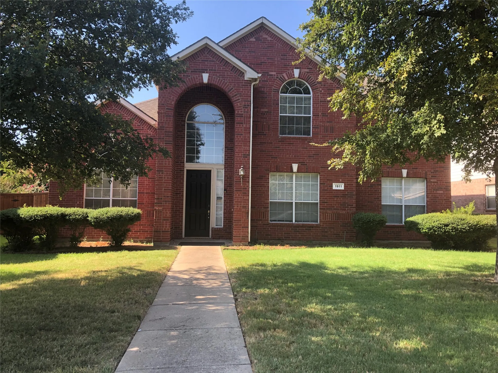 Single Family Residence For Rent in Collin County , 1911 Bridgewater Drive, Allen, Texas 75013, 4 Bedroom, 3 Bathroom, 2 Garage spaces, 3,054 Sqft, built in 2001, mls#21392634, Real Estate Agent in Allen, Homes For Rent in Collin county, Homes For Rent in Allen, Realtor in Allen Texas, Real Estate Brokerage Independent Realty Texas, Luminita Cordes Realtor