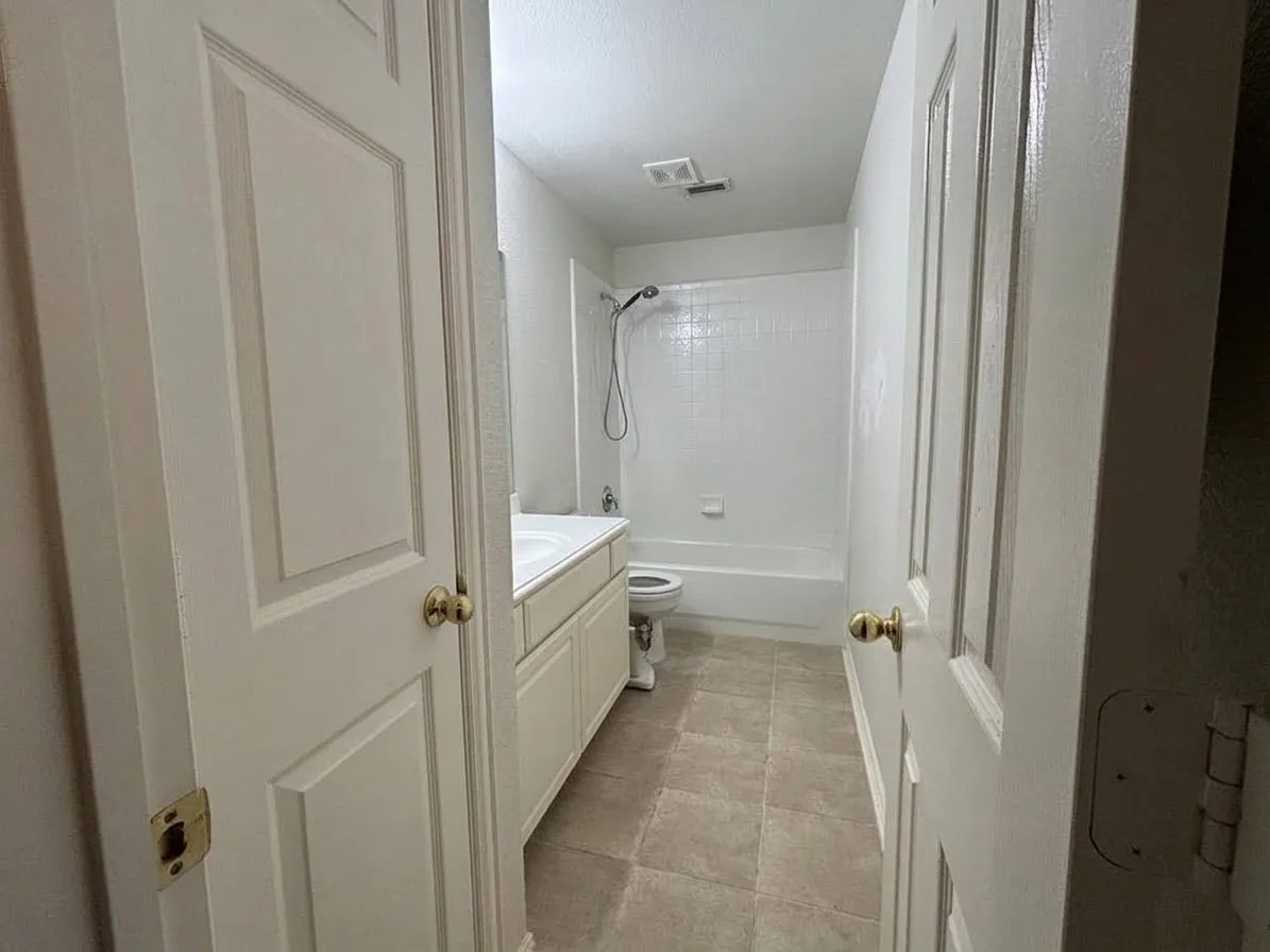 Single Family Residence For Rent in Collin County , 1911 Bridgewater Drive, Allen, Texas 75013, 4 Bedroom, 3 Bathroom, 2 Garage spaces, 3,054 Sqft, built in 2001, mls#21392634, Real Estate Agent in Allen, Homes For Rent in Collin county, Homes For Rent in Allen, Realtor in Allen Texas, Real Estate Brokerage Independent Realty Texas, Luminita Cordes Realtor
