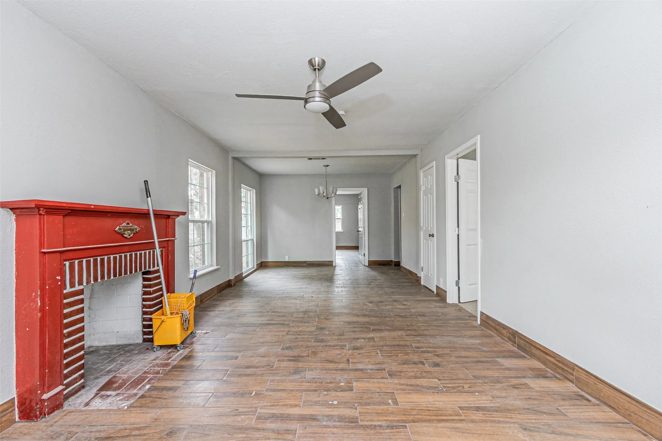 Single Family Residence For Sale in Dallas County , 3116 Cypress Avenue, Dallas, Texas 75227, 3 Bedroom, 2 Bathroom, 1 Garage spaces, 1,350 Sqft, built in 1957, mls#21392640, Real Estate Agent in Dallas, Homes For Sale in Dallas county, Homes For Sale in Dallas, Realtor in Dallas Texas, Real Estate Brokerage Independent Realty Texas, Luminita Cordes Realtor