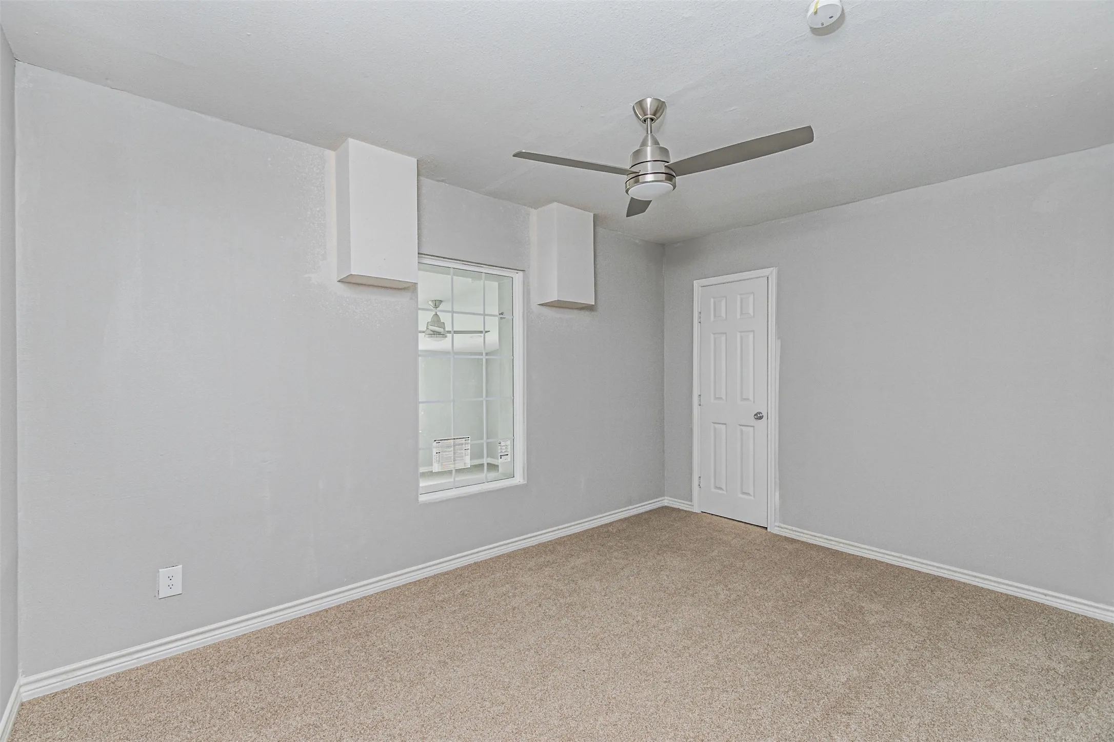 Single Family Residence For Sale in Dallas County , 3116 Cypress Avenue, Dallas, Texas 75227, 3 Bedroom, 2 Bathroom, 1 Garage spaces, 1,350 Sqft, built in 1957, mls#21392640, Real Estate Agent in Dallas, Homes For Sale in Dallas county, Homes For Sale in Dallas, Realtor in Dallas Texas, Real Estate Brokerage Independent Realty Texas, Luminita Cordes Realtor