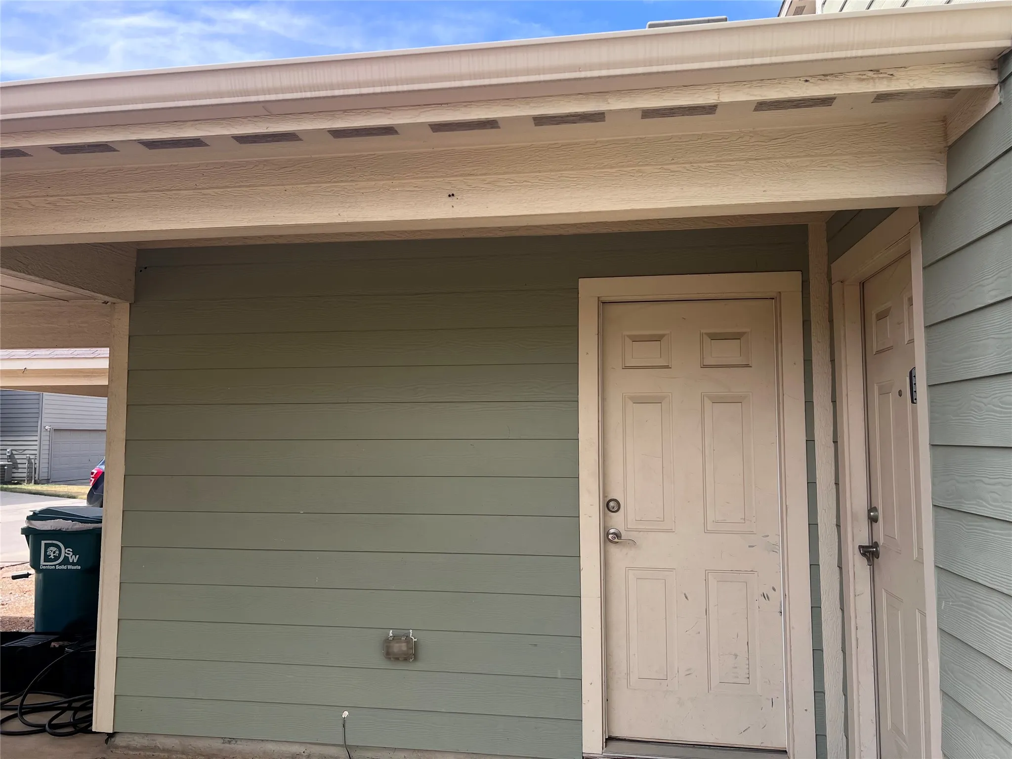 Townhouse For Sale in Denton County , 5420 Galante Lane, Denton, Texas 76208, 3 Bedroom, 3 Bathroom, Garage spaces, 1,662 Sqft, built in 2012, mls#21392613, Real Estate Agent in Denton, Homes For Sale in Denton county, Homes For Sale in Denton, Realtor in Denton Texas, Real Estate Brokerage Independent Realty Texas, Luminita Cordes Realtor