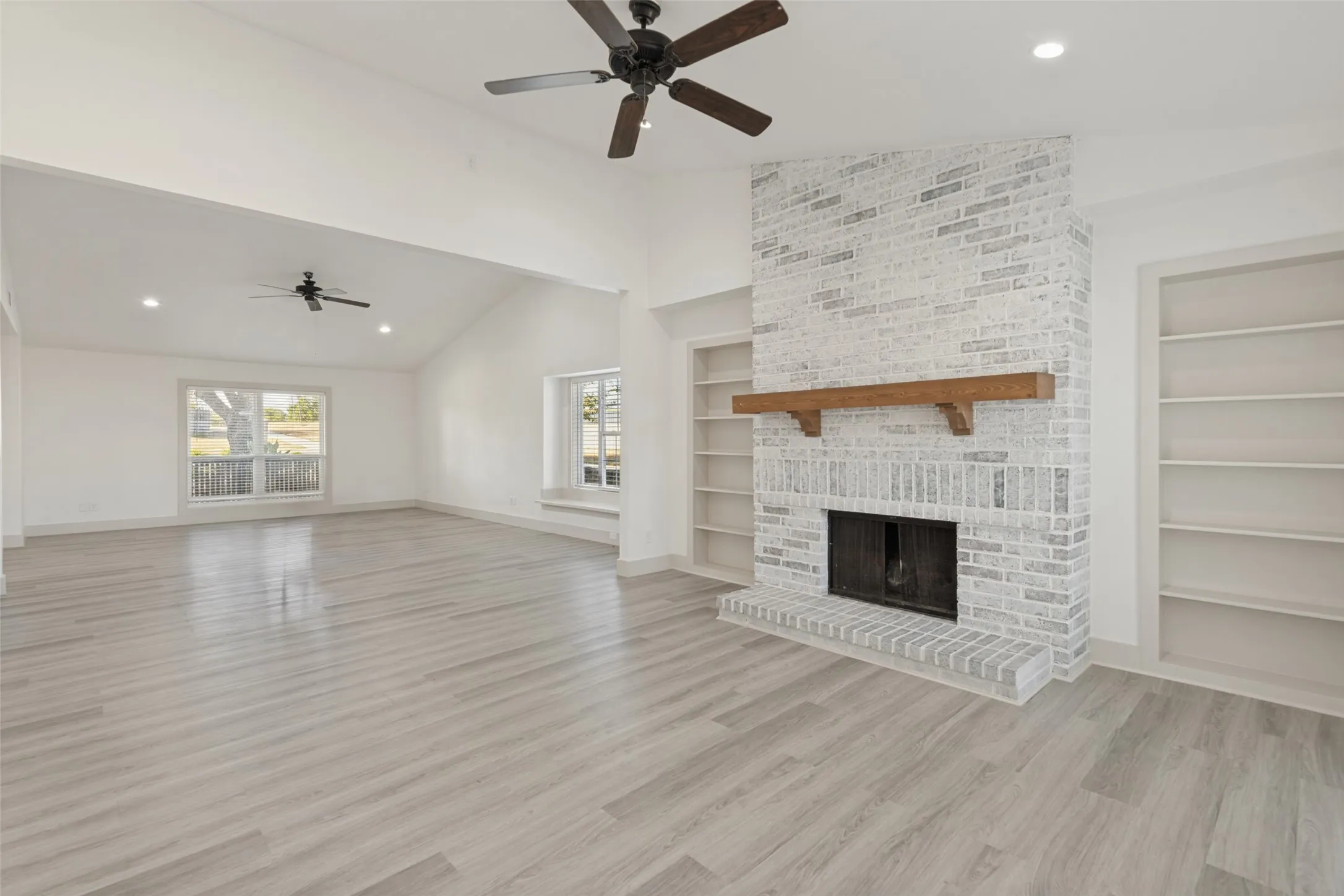 Single Family Residence For Sale in Dallas County , 2125 Catskill Drive, Mesquite, Texas 75149, 4 Bedroom, 3 Bathroom, 2 Garage spaces, 2,168 Sqft, built in 1985, mls#21392641, Real Estate Agent in Mesquite, Homes For Sale in Dallas county, Homes For Sale in Mesquite, Realtor in Mesquite Texas, Real Estate Brokerage Independent Realty Texas, Luminita Cordes Realtor