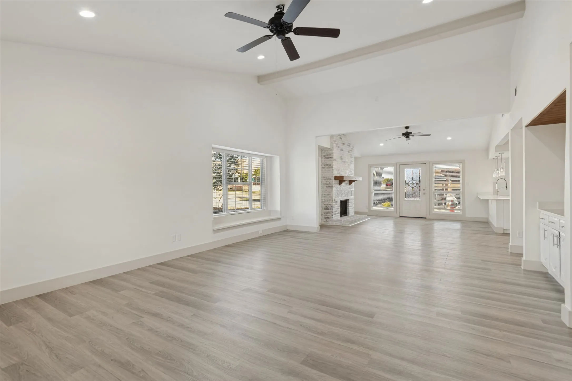 Single Family Residence For Sale in Dallas County , 2125 Catskill Drive, Mesquite, Texas 75149, 4 Bedroom, 3 Bathroom, 2 Garage spaces, 2,168 Sqft, built in 1985, mls#21392641, Real Estate Agent in Mesquite, Homes For Sale in Dallas county, Homes For Sale in Mesquite, Realtor in Mesquite Texas, Real Estate Brokerage Independent Realty Texas, Luminita Cordes Realtor