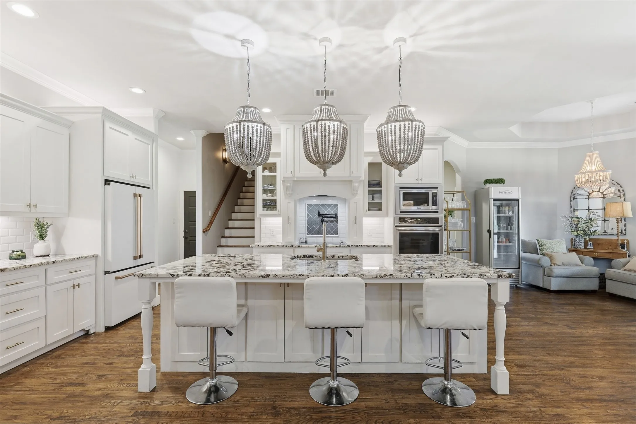 Single Family Residence For Sale in Parker County , 133 Heritage Springs Drive, Weatherford, Texas 76087, 4 Bedroom, 4 Bathroom, 3 Garage spaces, 3,446 Sqft, built in 2017, mls#21391590, Real Estate Agent in Weatherford, Homes For Sale in Parker county, Homes For Sale in Weatherford, Realtor in Weatherford Texas, Real Estate Brokerage Independent Realty Texas, Luminita Cordes Realtor
