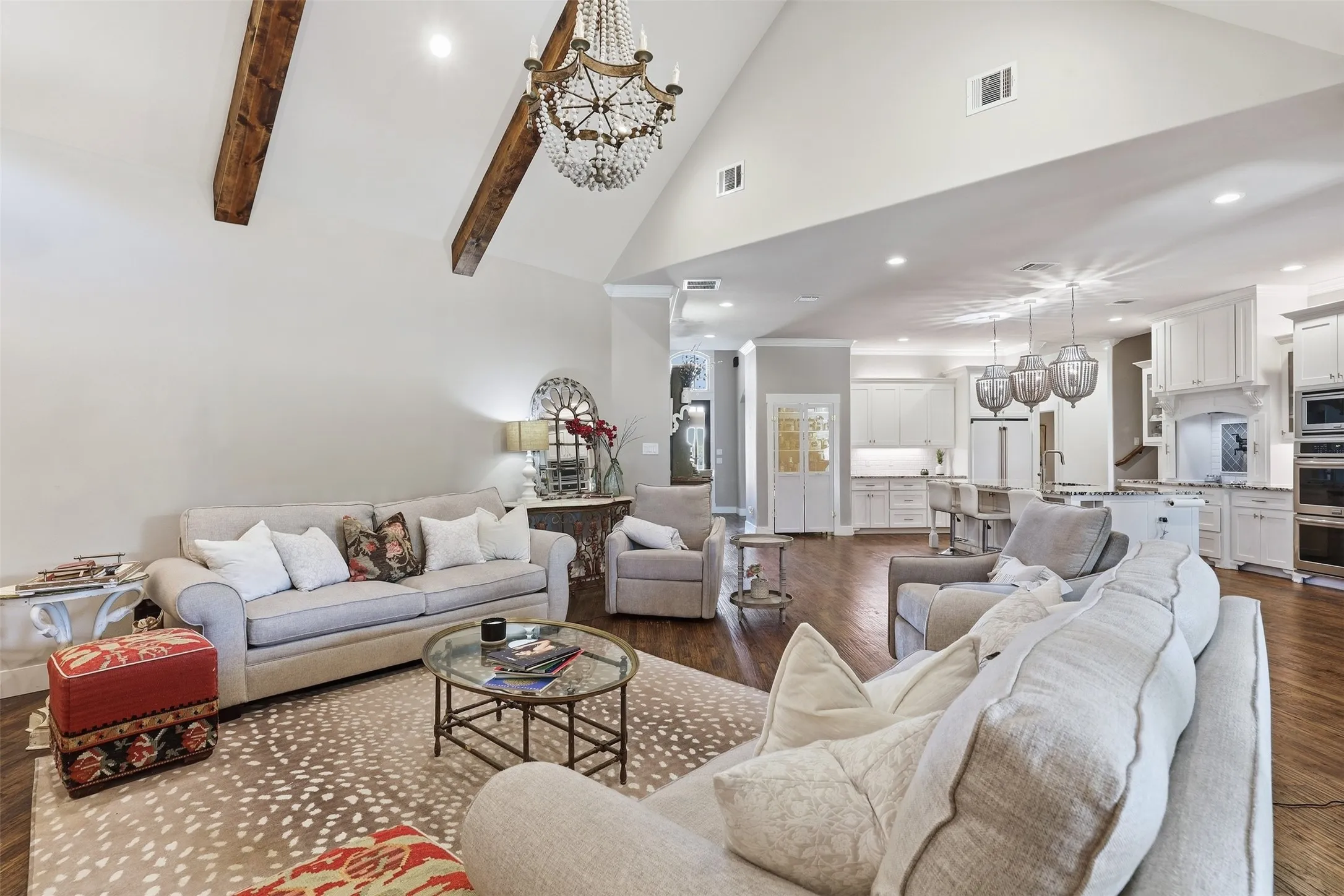 Single Family Residence For Sale in Parker County , 133 Heritage Springs Drive, Weatherford, Texas 76087, 4 Bedroom, 4 Bathroom, 3 Garage spaces, 3,446 Sqft, built in 2017, mls#21391590, Real Estate Agent in Weatherford, Homes For Sale in Parker county, Homes For Sale in Weatherford, Realtor in Weatherford Texas, Real Estate Brokerage Independent Realty Texas, Luminita Cordes Realtor