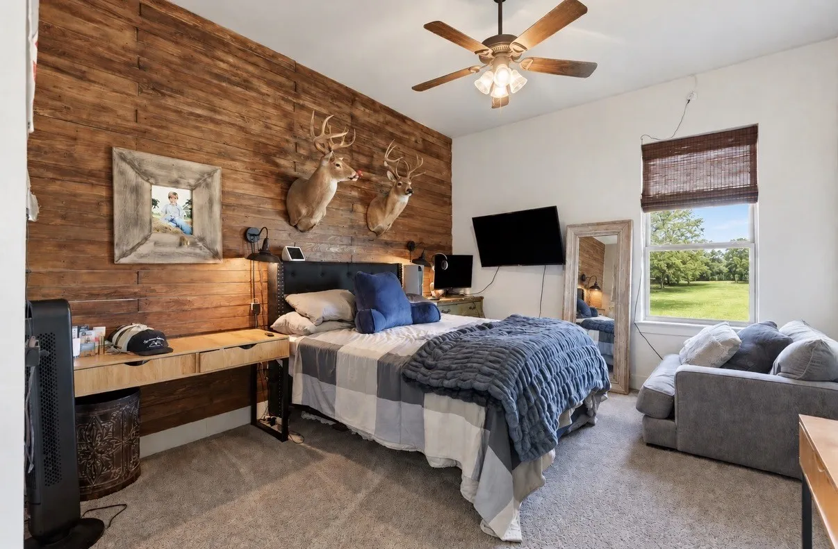 Single Family Residence For Sale in Parker County , 133 Heritage Springs Drive, Weatherford, Texas 76087, 4 Bedroom, 4 Bathroom, 3 Garage spaces, 3,446 Sqft, built in 2017, mls#21391590, Real Estate Agent in Weatherford, Homes For Sale in Parker county, Homes For Sale in Weatherford, Realtor in Weatherford Texas, Real Estate Brokerage Independent Realty Texas, Luminita Cordes Realtor