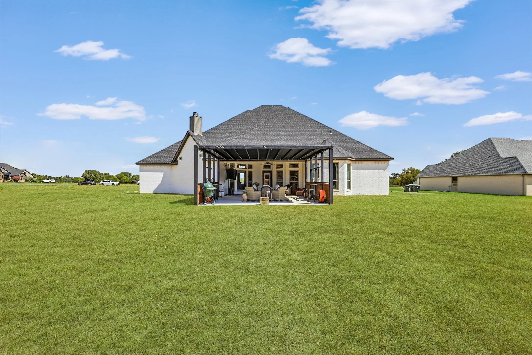 Single Family Residence For Sale in Parker County , 133 Heritage Springs Drive, Weatherford, Texas 76087, 4 Bedroom, 4 Bathroom, 3 Garage spaces, 3,446 Sqft, built in 2017, mls#21391590, Real Estate Agent in Weatherford, Homes For Sale in Parker county, Homes For Sale in Weatherford, Realtor in Weatherford Texas, Real Estate Brokerage Independent Realty Texas, Luminita Cordes Realtor