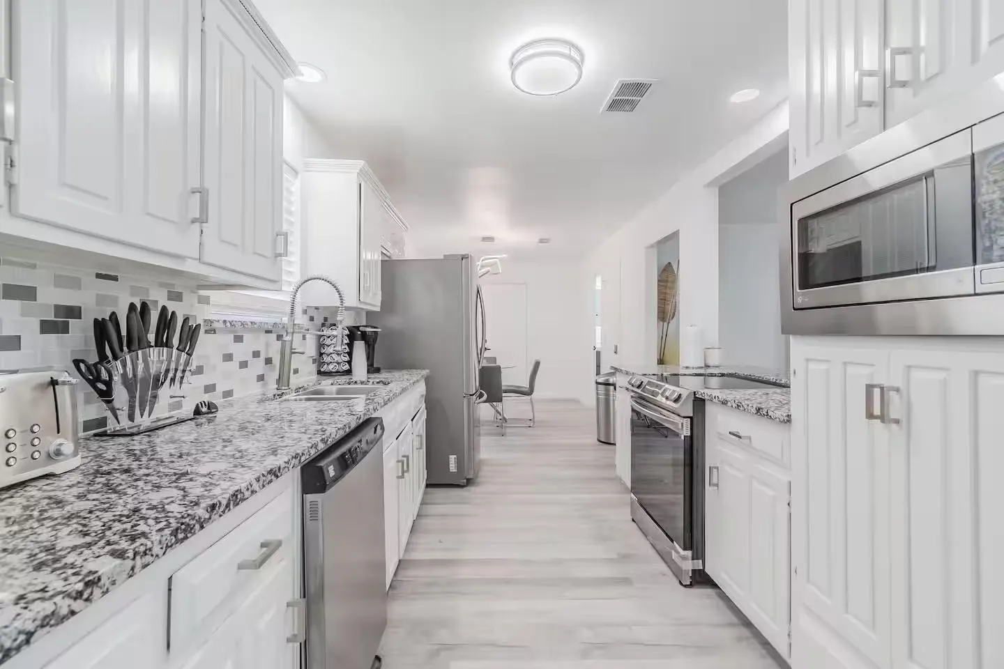 Single Family Residence For Rent in Collin County , 2901 Las Palmas Lane, Plano, Texas 75075, 4 Bedroom, 3 Bathroom, 2 Garage spaces, 2,268 Sqft, built in 1974, mls#21388558, Real Estate Agent in Plano, Homes For Rent in Collin county, Homes For Rent in Plano, Realtor in Plano Texas, Real Estate Brokerage Independent Realty Texas, Luminita Cordes Realtor