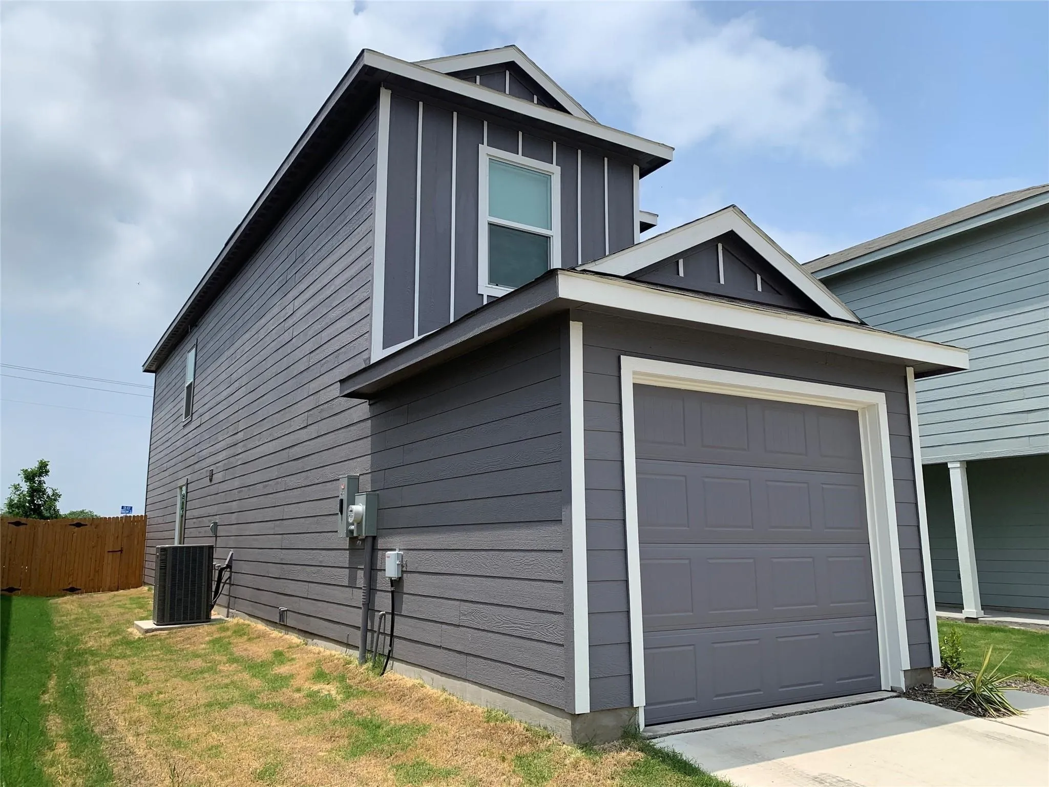 Single Family Residence For Rent in Collin County , 6226 Sanderling Street, Princeton, Texas 75407, 3 Bedroom, 3 Bathroom, 1 Garage spaces, 1,376 Sqft, built in 2024, mls#21392648, Real Estate Agent in Princeton, Homes For Rent in Collin county, Homes For Rent in Princeton, Realtor in Princeton Texas, Real Estate Brokerage Independent Realty Texas, Luminita Cordes Realtor