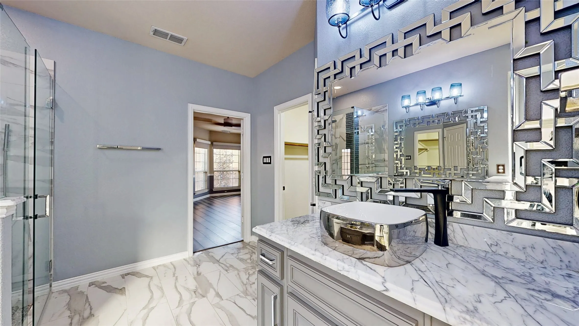 Single Family Residence For Sale in Dallas County , 4903 Barn Owl Trail, Grand Prairie, Texas 75052, 5 Bedroom, 4 Bathroom, 2 Garage spaces, 4,454 Sqft, built in 2014, mls#21392656, Real Estate Agent in Grand Prairie, Homes For Sale in Dallas county, Homes For Sale in Grand Prairie, Realtor in Grand Prairie Texas, Real Estate Brokerage Independent Realty Texas, Luminita Cordes Realtor