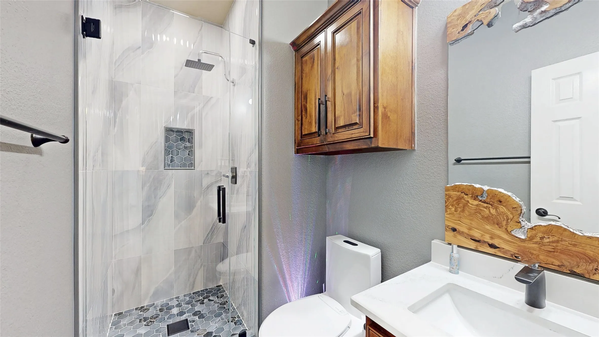 Single Family Residence For Sale in Dallas County , 4903 Barn Owl Trail, Grand Prairie, Texas 75052, 5 Bedroom, 4 Bathroom, 2 Garage spaces, 4,454 Sqft, built in 2014, mls#21392656, Real Estate Agent in Grand Prairie, Homes For Sale in Dallas county, Homes For Sale in Grand Prairie, Realtor in Grand Prairie Texas, Real Estate Brokerage Independent Realty Texas, Luminita Cordes Realtor