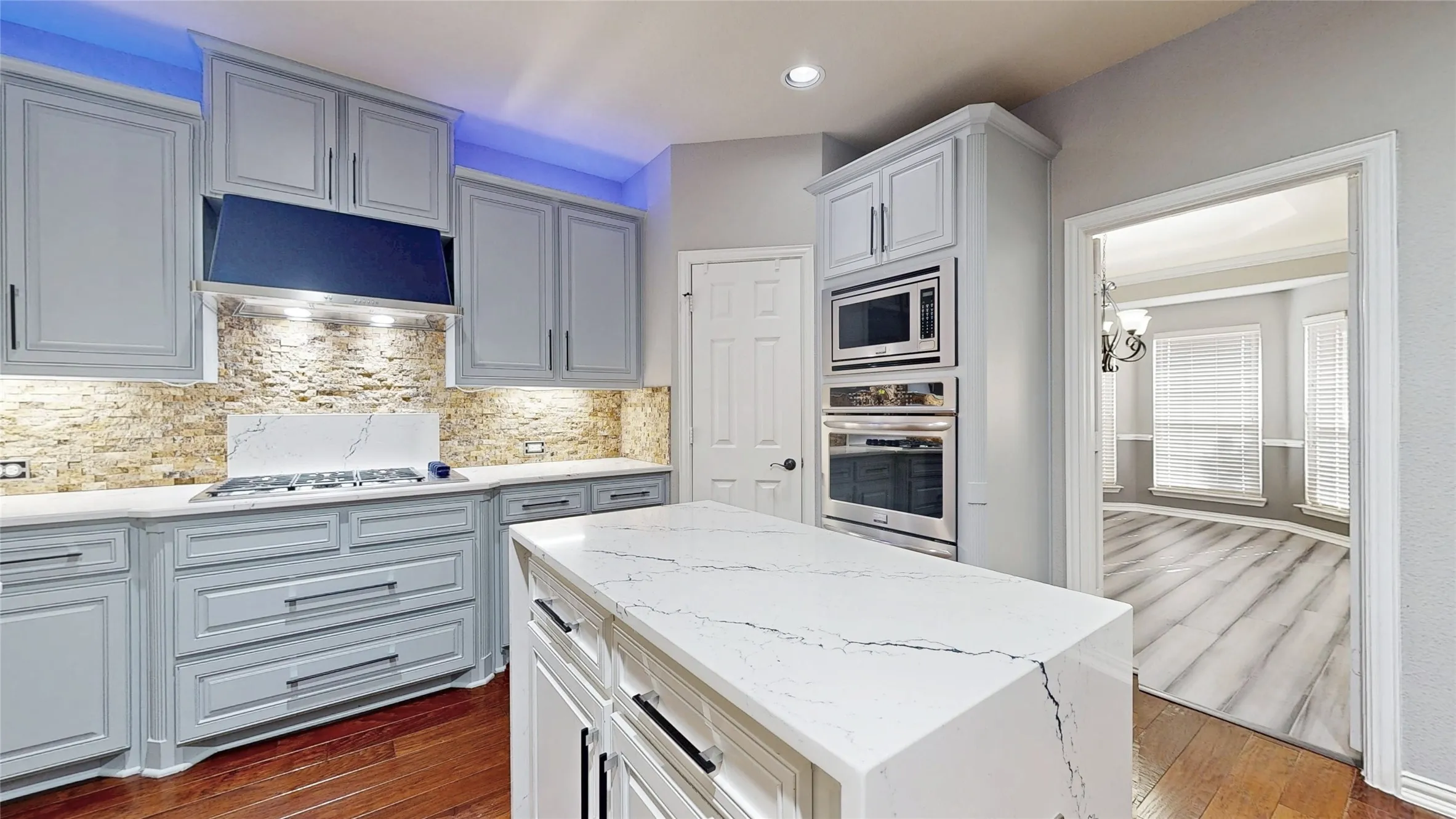 Single Family Residence For Sale in Dallas County , 4903 Barn Owl Trail, Grand Prairie, Texas 75052, 5 Bedroom, 4 Bathroom, 2 Garage spaces, 4,454 Sqft, built in 2014, mls#21392656, Real Estate Agent in Grand Prairie, Homes For Sale in Dallas county, Homes For Sale in Grand Prairie, Realtor in Grand Prairie Texas, Real Estate Brokerage Independent Realty Texas, Luminita Cordes Realtor