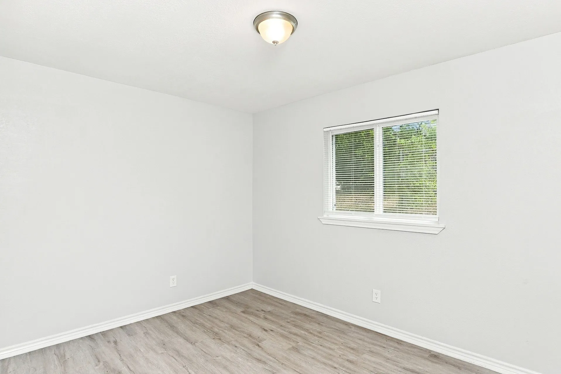 Single Family Residence For Rent in Parker County , 1214 Lynn Street, Weatherford, Texas 76086, 3 Bedroom, 2 Bathroom, 2 Garage spaces, 1,281 Sqft, built in 1963, mls#21392659, Real Estate Agent in Weatherford, Homes For Rent in Parker county, Homes For Rent in Weatherford, Realtor in Weatherford Texas, Real Estate Brokerage Independent Realty Texas, Luminita Cordes Realtor