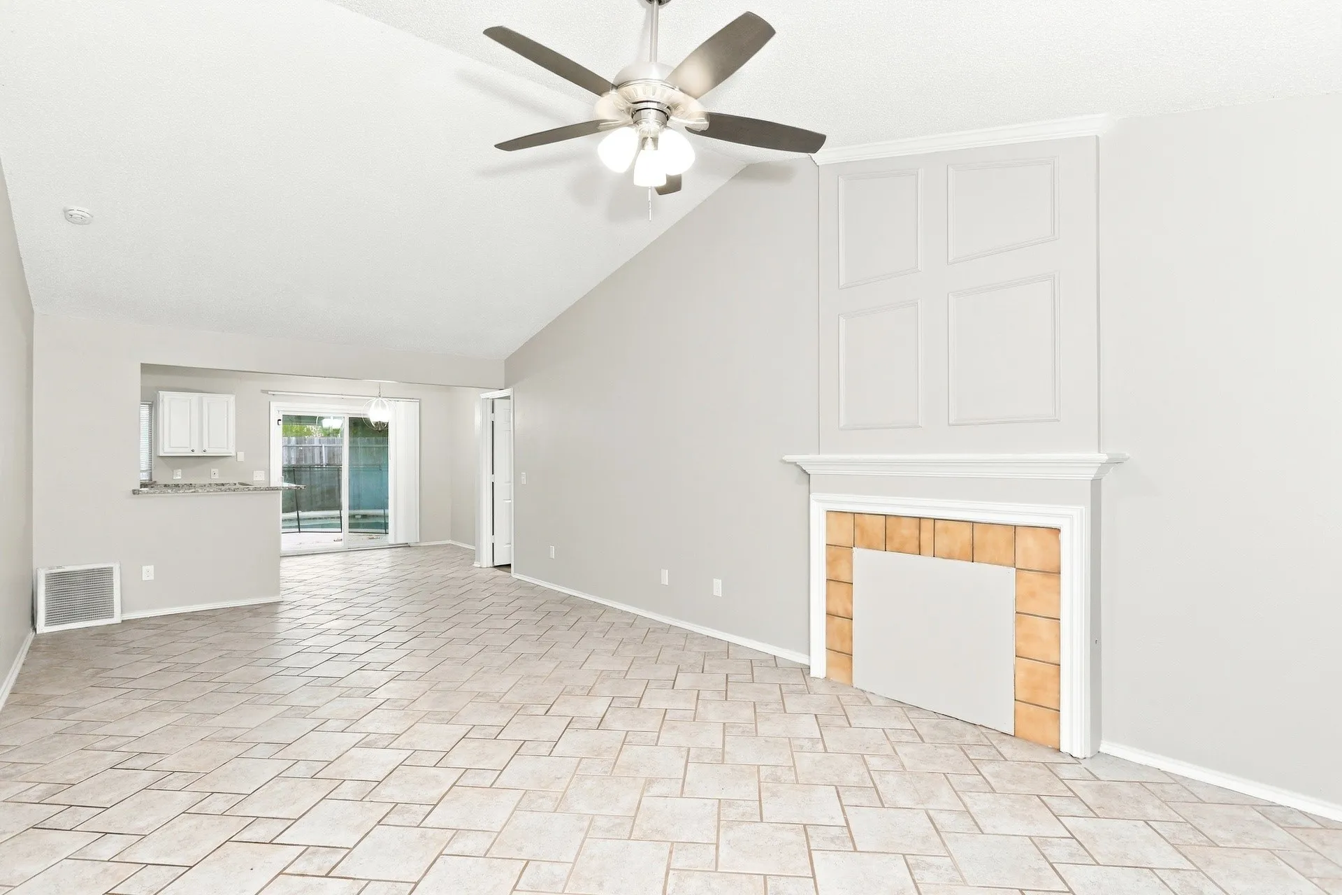 Single Family Residence For Rent in Dallas County , 7509 Atlantic Drive, Rowlett, Texas 75088, 3 Bedroom, 2 Bathroom, 2 Garage spaces, 1,439 Sqft, built in 1985, mls#21392660, Real Estate Agent in Rowlett, Homes For Rent in Dallas county, Homes For Rent in Rowlett, Realtor in Rowlett Texas, Real Estate Brokerage Independent Realty Texas, Luminita Cordes Realtor