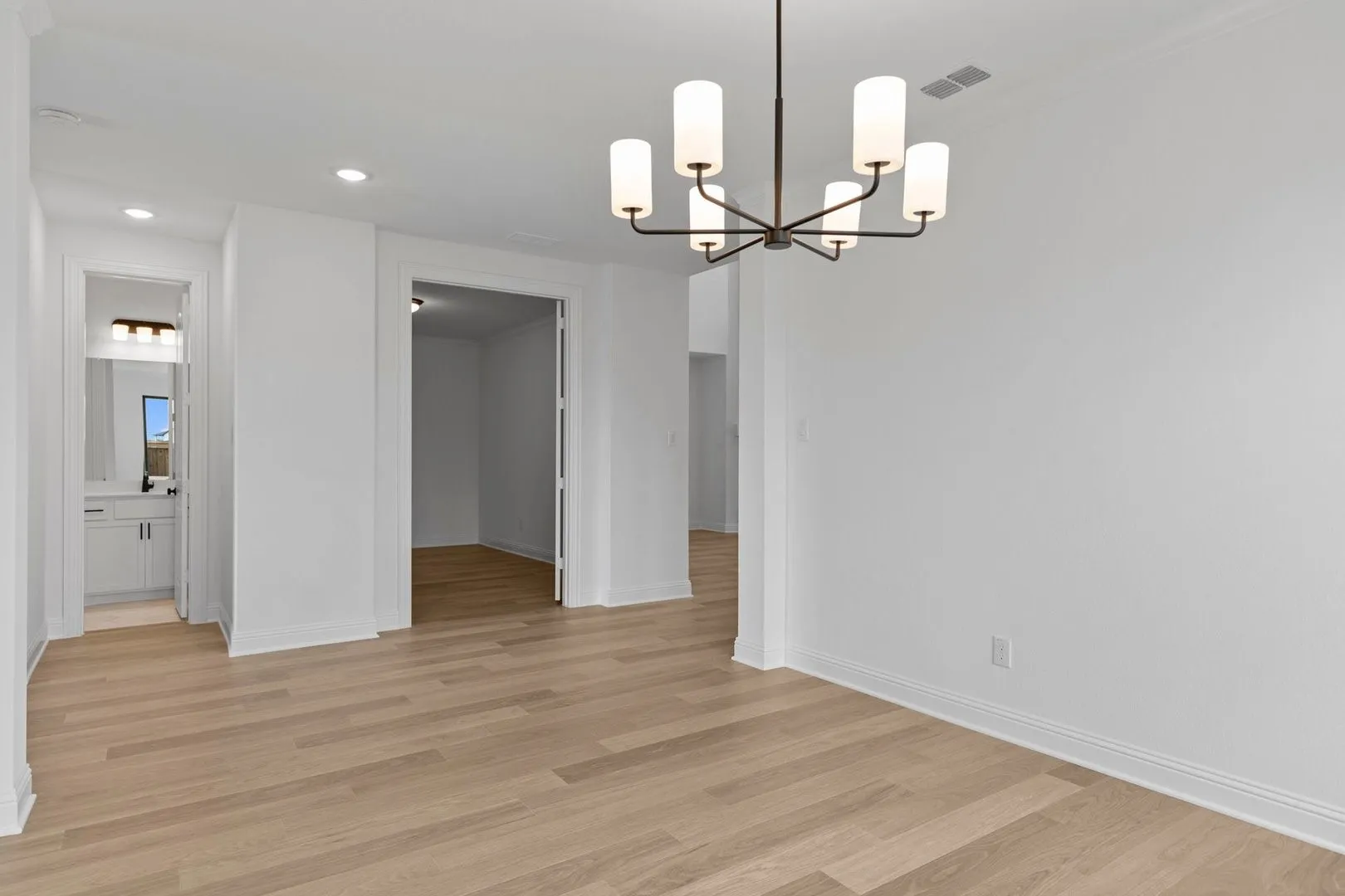 DAL_Homestead_Garza_3212 Tobias Ln (20).jpg