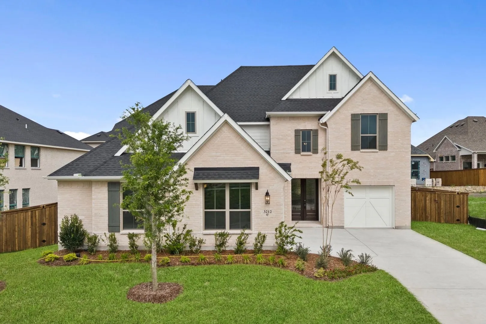 DAL_Homestead_Garza_3212 Tobias Ln (2).jpg