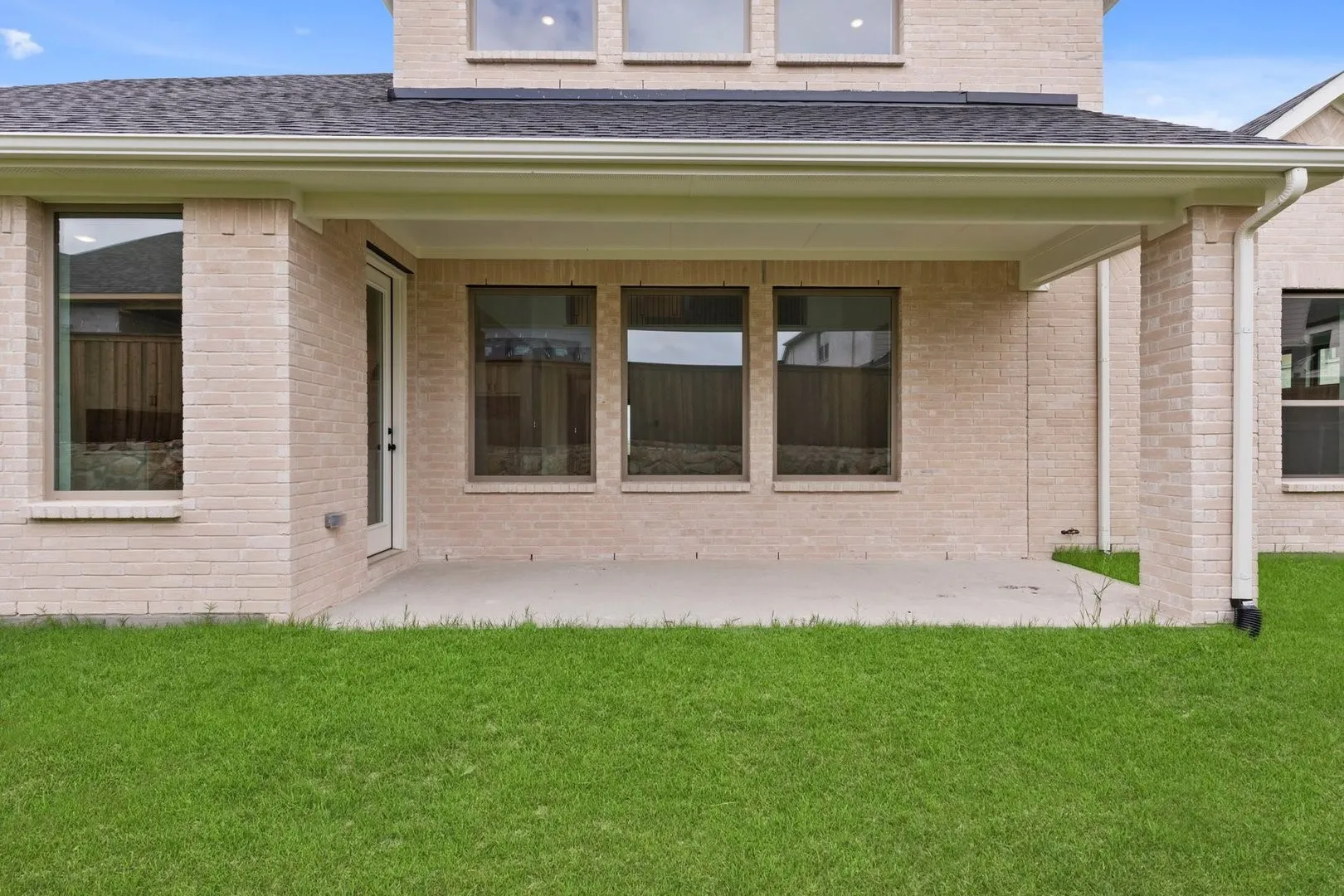 DAL_Homestead_Garza_3212 Tobias Ln (32).jpg
