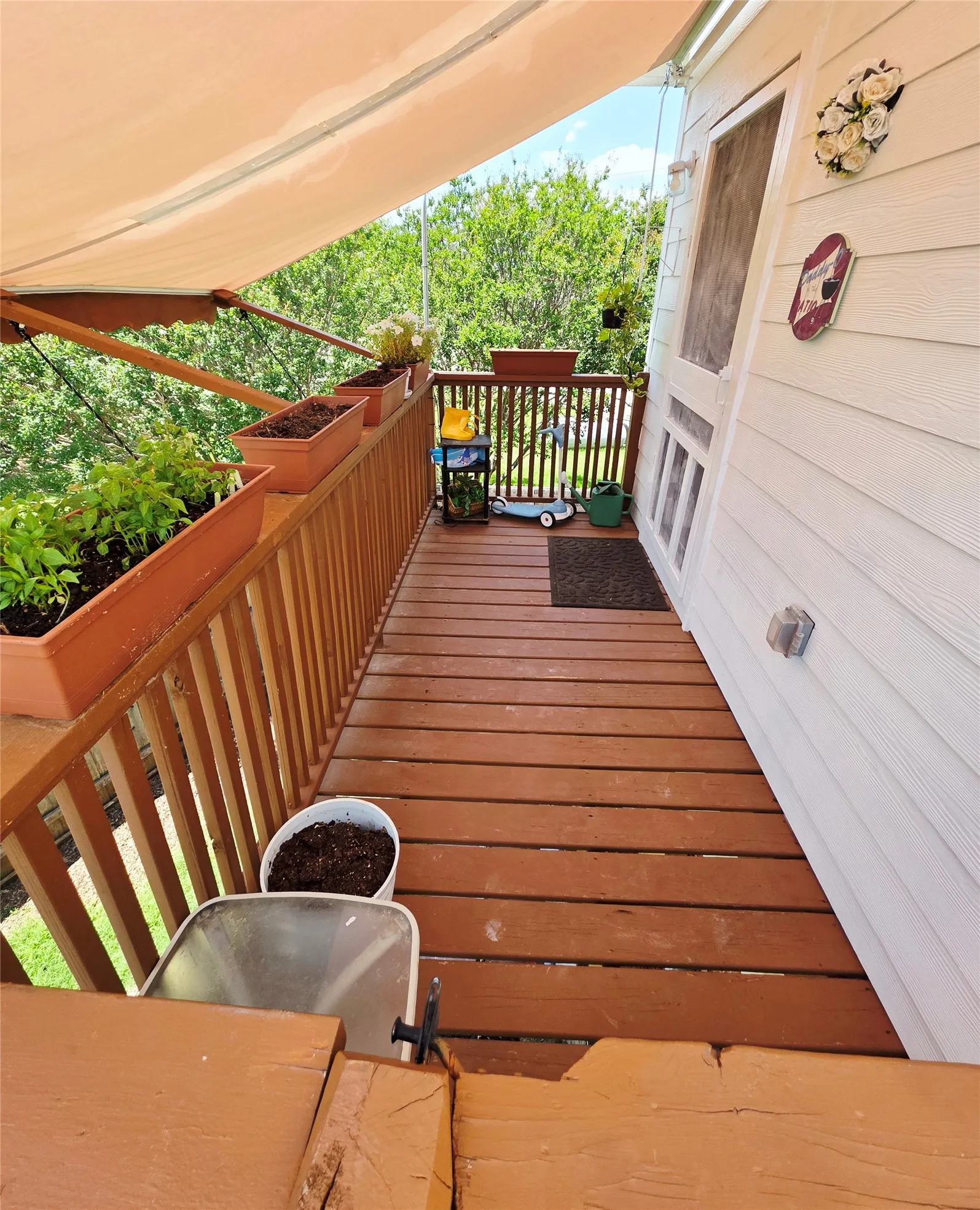 MIL Upstairs Patio