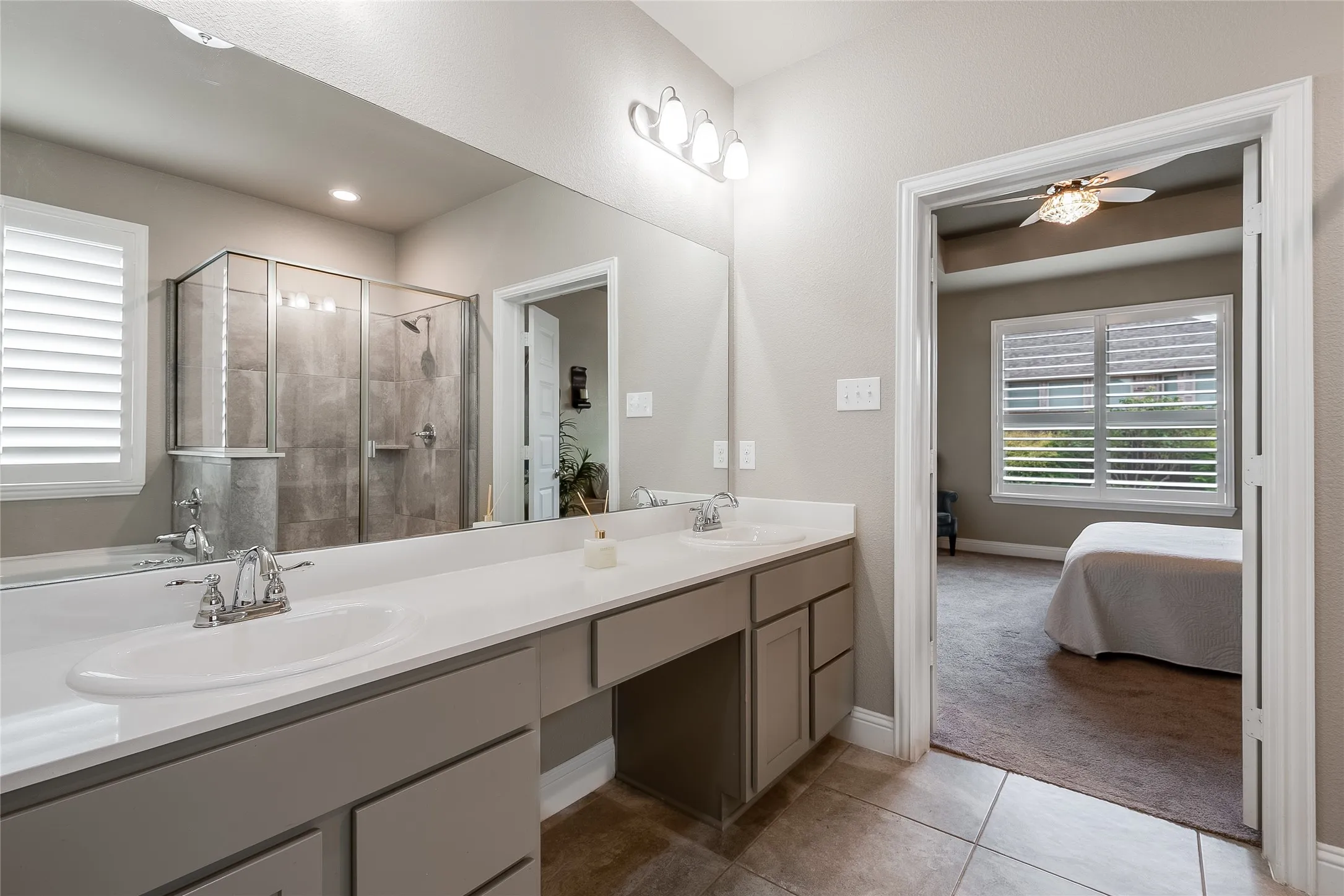 Single Family Residence For Sale in Denton County , 2800 Lakeside Drive, Aubrey, Texas 76227, 4 Bedroom, 2 Bathroom, 2 Garage spaces, 1,953 Sqft, built in 2019, mls#21390702, Real Estate Agent in Aubrey, Homes For Sale in Denton county, Homes For Sale in Aubrey, Realtor in Aubrey Texas, Real Estate Brokerage Independent Realty Texas, Luminita Cordes Realtor