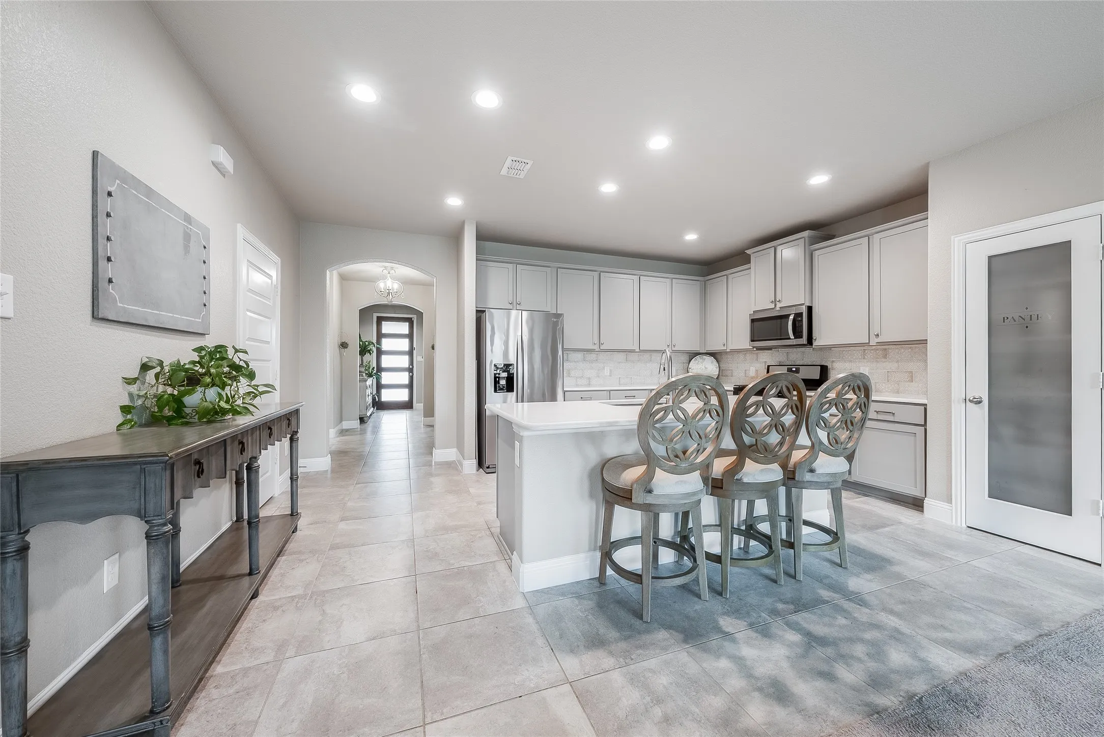Single Family Residence For Sale in Denton County , 2800 Lakeside Drive, Aubrey, Texas 76227, 4 Bedroom, 2 Bathroom, 2 Garage spaces, 1,953 Sqft, built in 2019, mls#21390702, Real Estate Agent in Aubrey, Homes For Sale in Denton county, Homes For Sale in Aubrey, Realtor in Aubrey Texas, Real Estate Brokerage Independent Realty Texas, Luminita Cordes Realtor