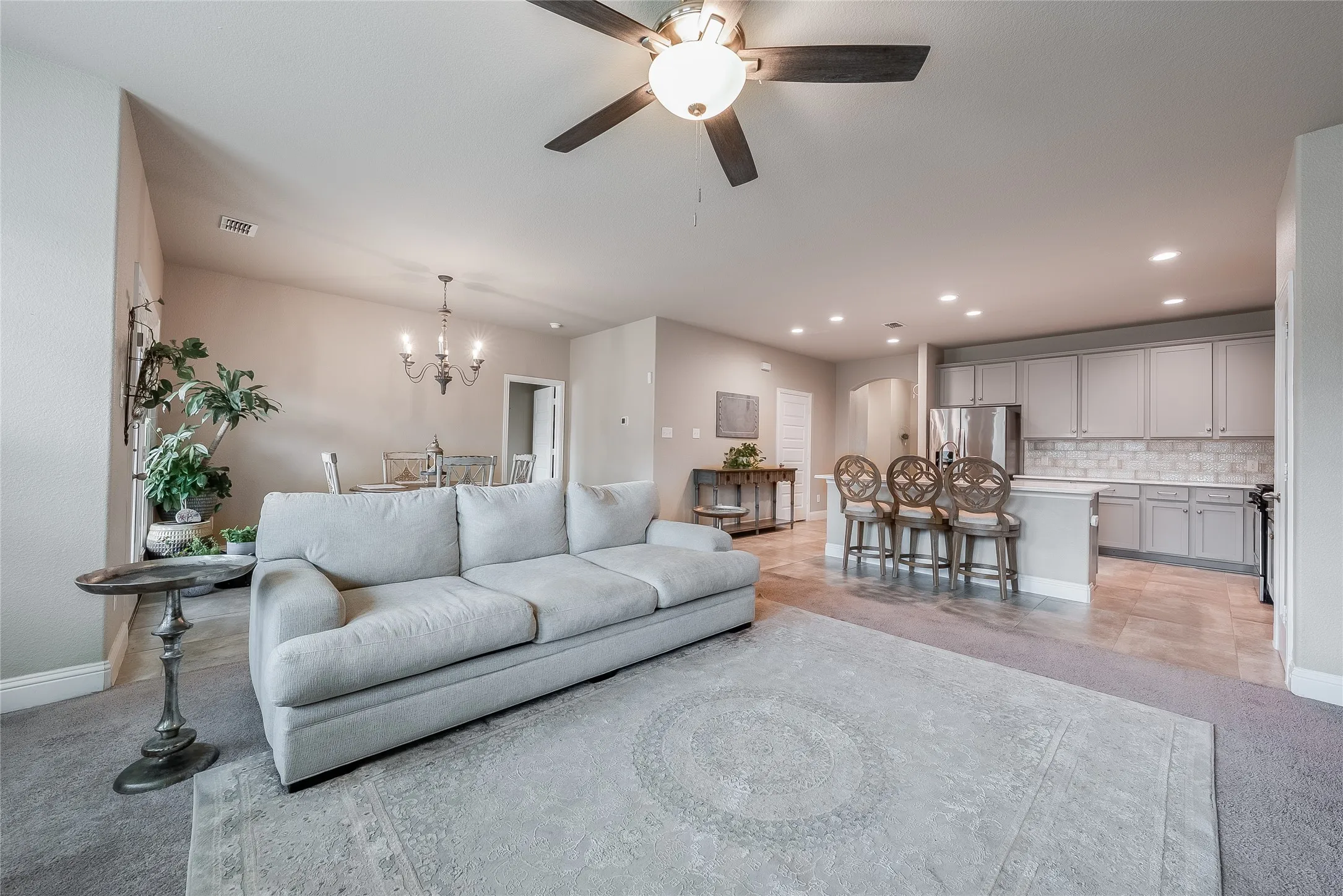 Single Family Residence For Sale in Denton County , 2800 Lakeside Drive, Aubrey, Texas 76227, 4 Bedroom, 2 Bathroom, 2 Garage spaces, 1,953 Sqft, built in 2019, mls#21390702, Real Estate Agent in Aubrey, Homes For Sale in Denton county, Homes For Sale in Aubrey, Realtor in Aubrey Texas, Real Estate Brokerage Independent Realty Texas, Luminita Cordes Realtor