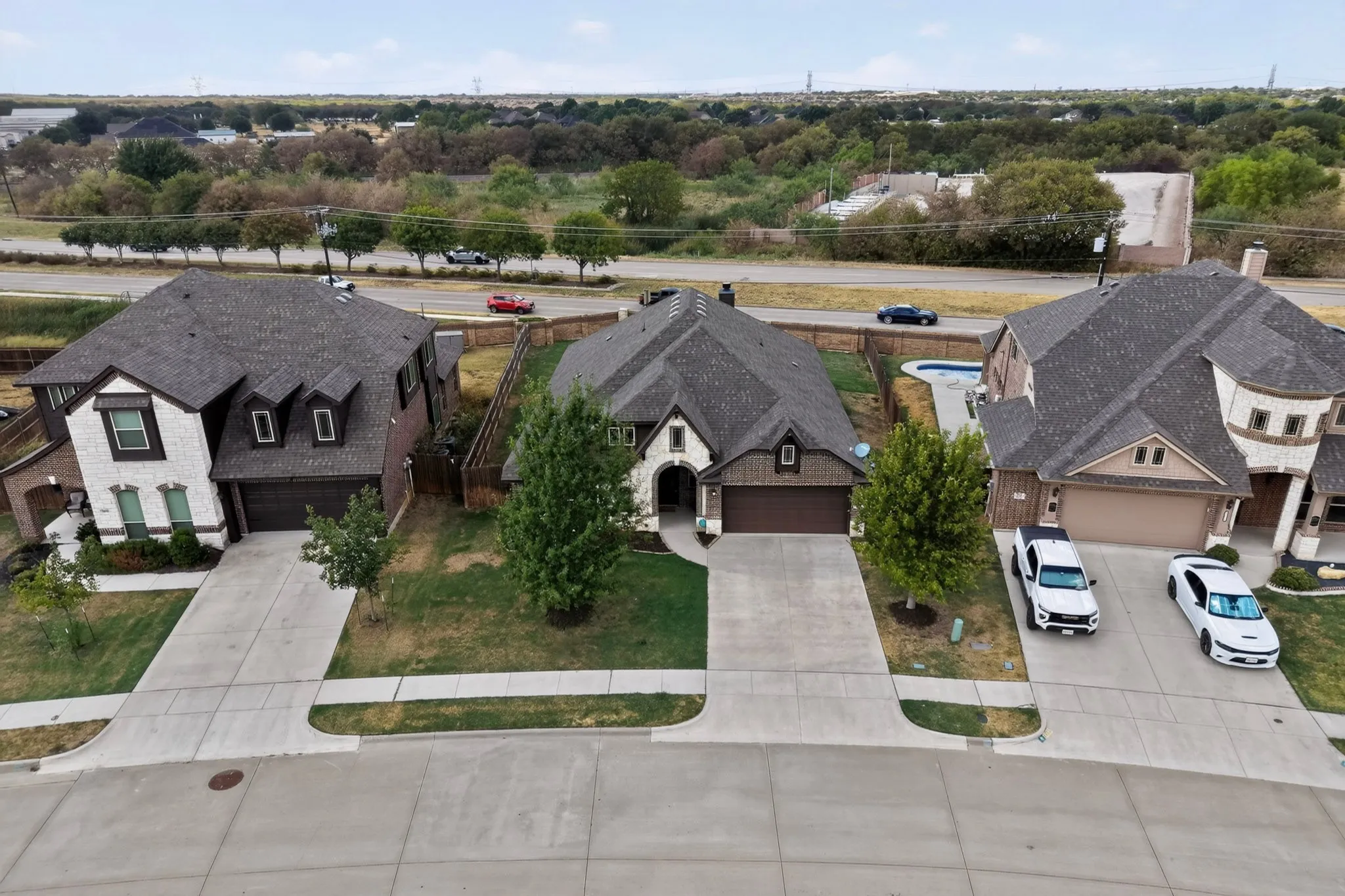 Single Family Residence For Sale in Tarrant County , 1660 Irene Drive, Crowley, Texas 76036, 3 Bedroom, 2 Bathroom, 2 Garage spaces, 2,315 Sqft, built in 2019, mls#21390063, Real Estate Agent in Crowley, Homes For Sale in Tarrant county, Homes For Sale in Crowley, Realtor in Crowley Texas, Real Estate Brokerage Independent Realty Texas, Luminita Cordes Realtor
