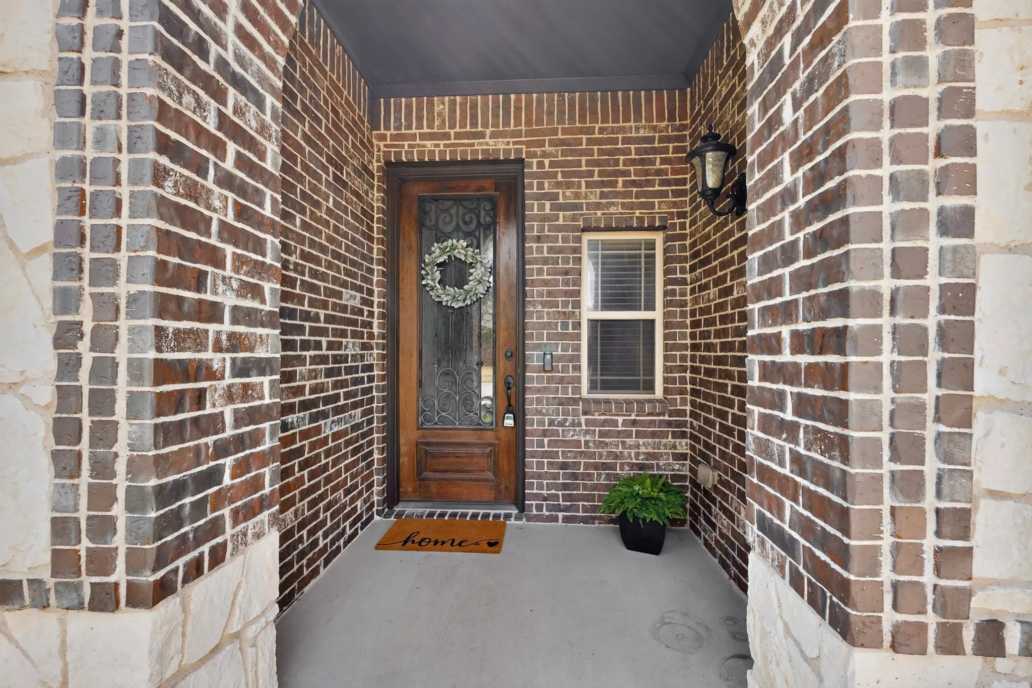 Single Family Residence For Sale in Tarrant County , 1660 Irene Drive, Crowley, Texas 76036, 3 Bedroom, 2 Bathroom, 2 Garage spaces, 2,315 Sqft, built in 2019, mls#21390063, Real Estate Agent in Crowley, Homes For Sale in Tarrant county, Homes For Sale in Crowley, Realtor in Crowley Texas, Real Estate Brokerage Independent Realty Texas, Luminita Cordes Realtor