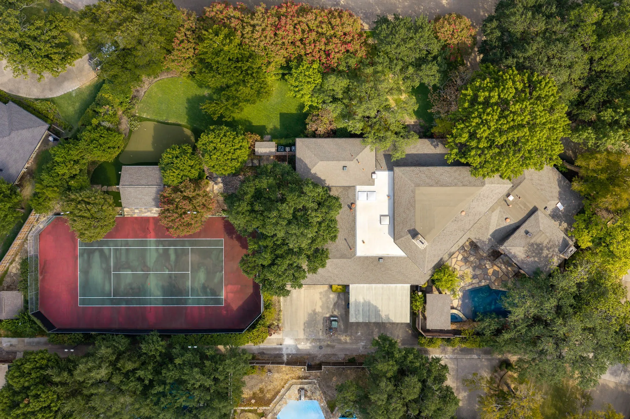 Single Family Residence For Sale in Dallas County , 11298 Russwood Circle, Dallas, Texas 75229, 5 Bedroom, 8 Bathroom, 3 Garage spaces, 7,096 Sqft, built in 1973, mls#21391530, Real Estate Agent in Dallas, Homes For Sale in Dallas county, Homes For Sale in Dallas, Realtor in Dallas Texas, Real Estate Brokerage Independent Realty Texas, Luminita Cordes Realtor