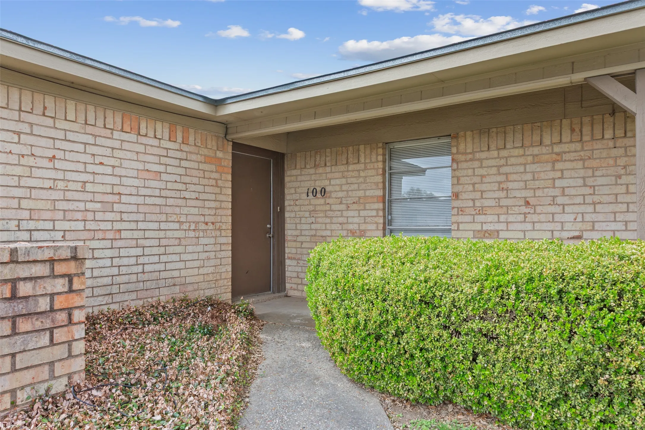 Duplex For Sale in Mc Lennan County , 100 E Gruver Circle 102, Hewitt, Texas 76643, 0, 0, Garage spaces, 0 Sqft, built in 1978, mls#21392683, Real Estate Agent in Hewitt, Homes For Sale in Mc Lennan county, Homes For Sale in Hewitt, Realtor in Hewitt Texas, Real Estate Brokerage Independent Realty Texas, Luminita Cordes Realtor