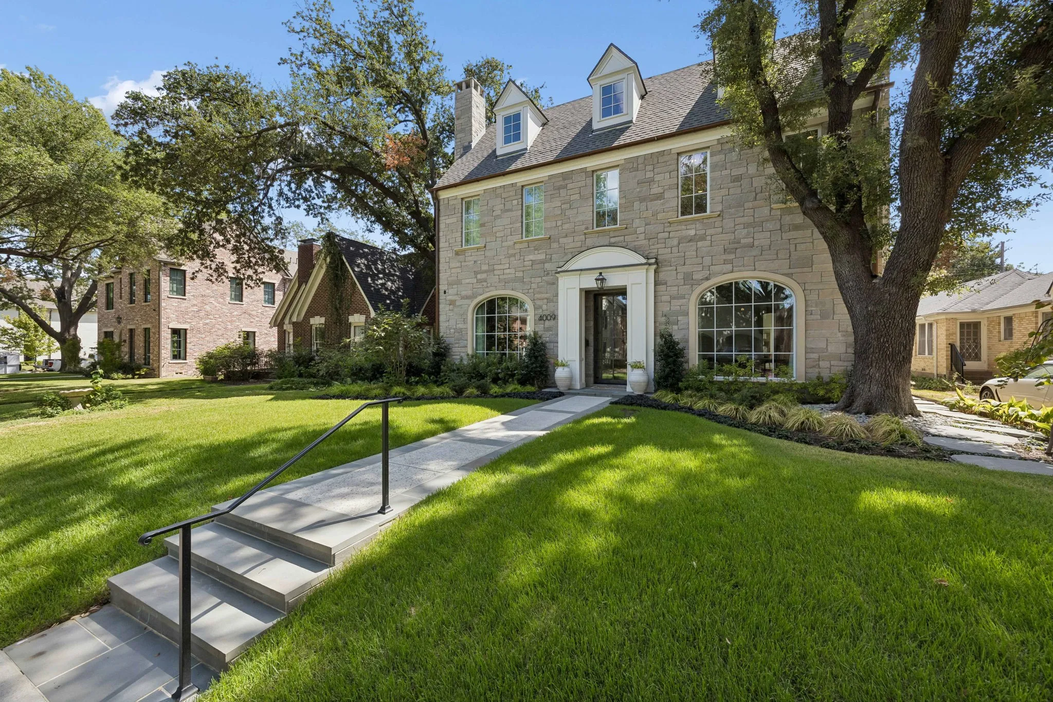 Single Family Residence For Sale in Dallas County , 4009 Purdue Avenue, University Park, Texas 75225, 5 Bedroom, 6 Bathroom, 2 Garage spaces, 5,379 Sqft, built in 2025, mls#21389119, Real Estate Agent in University Park, Homes For Sale in Dallas county, Homes For Sale in University Park, Realtor in University Park Texas, Real Estate Brokerage Independent Realty Texas, Luminita Cordes Realtor