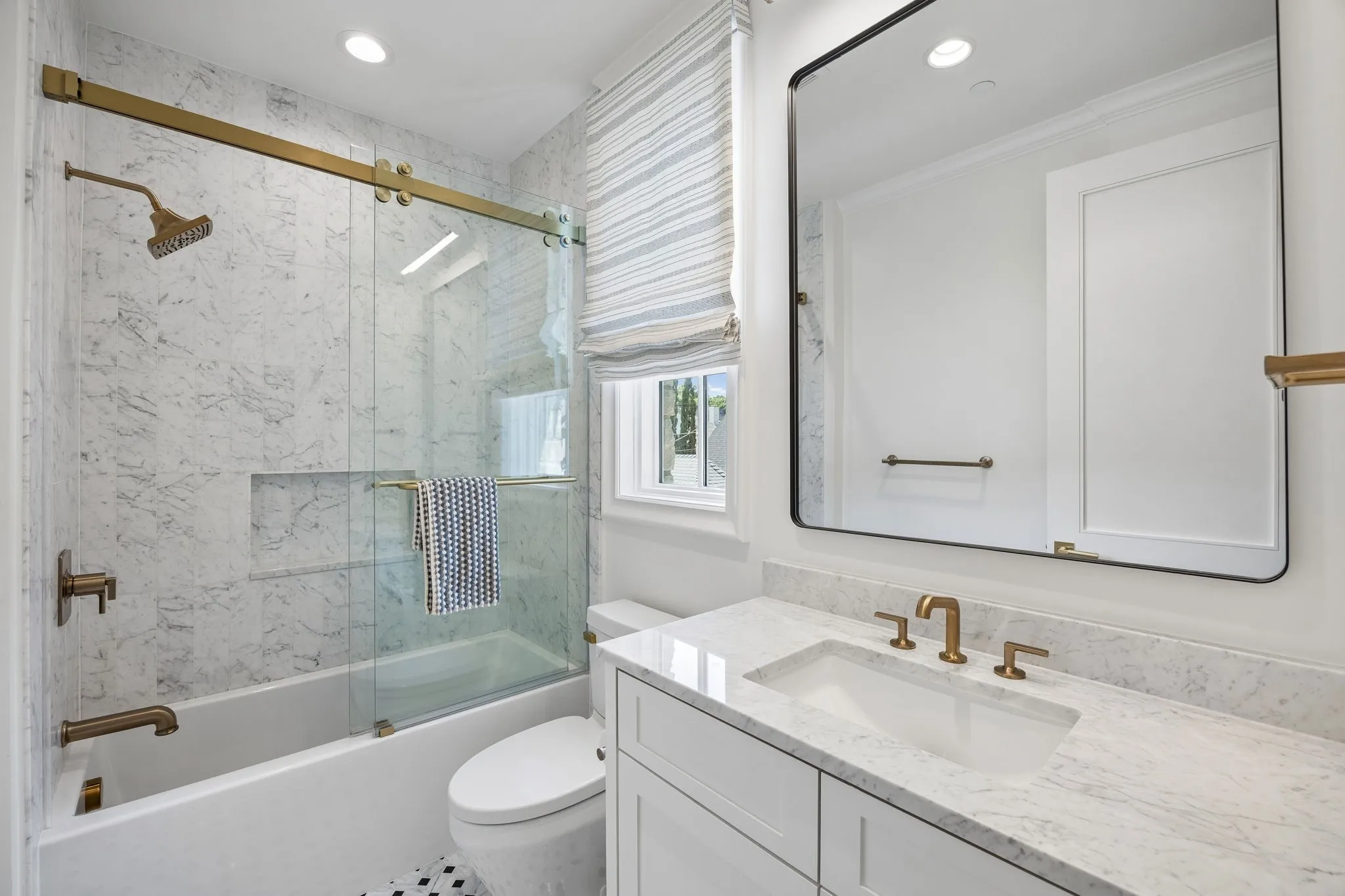 Single Family Residence For Sale in Dallas County , 4009 Purdue Avenue, University Park, Texas 75225, 5 Bedroom, 6 Bathroom, 2 Garage spaces, 5,379 Sqft, built in 2025, mls#21389119, Real Estate Agent in University Park, Homes For Sale in Dallas county, Homes For Sale in University Park, Realtor in University Park Texas, Real Estate Brokerage Independent Realty Texas, Luminita Cordes Realtor