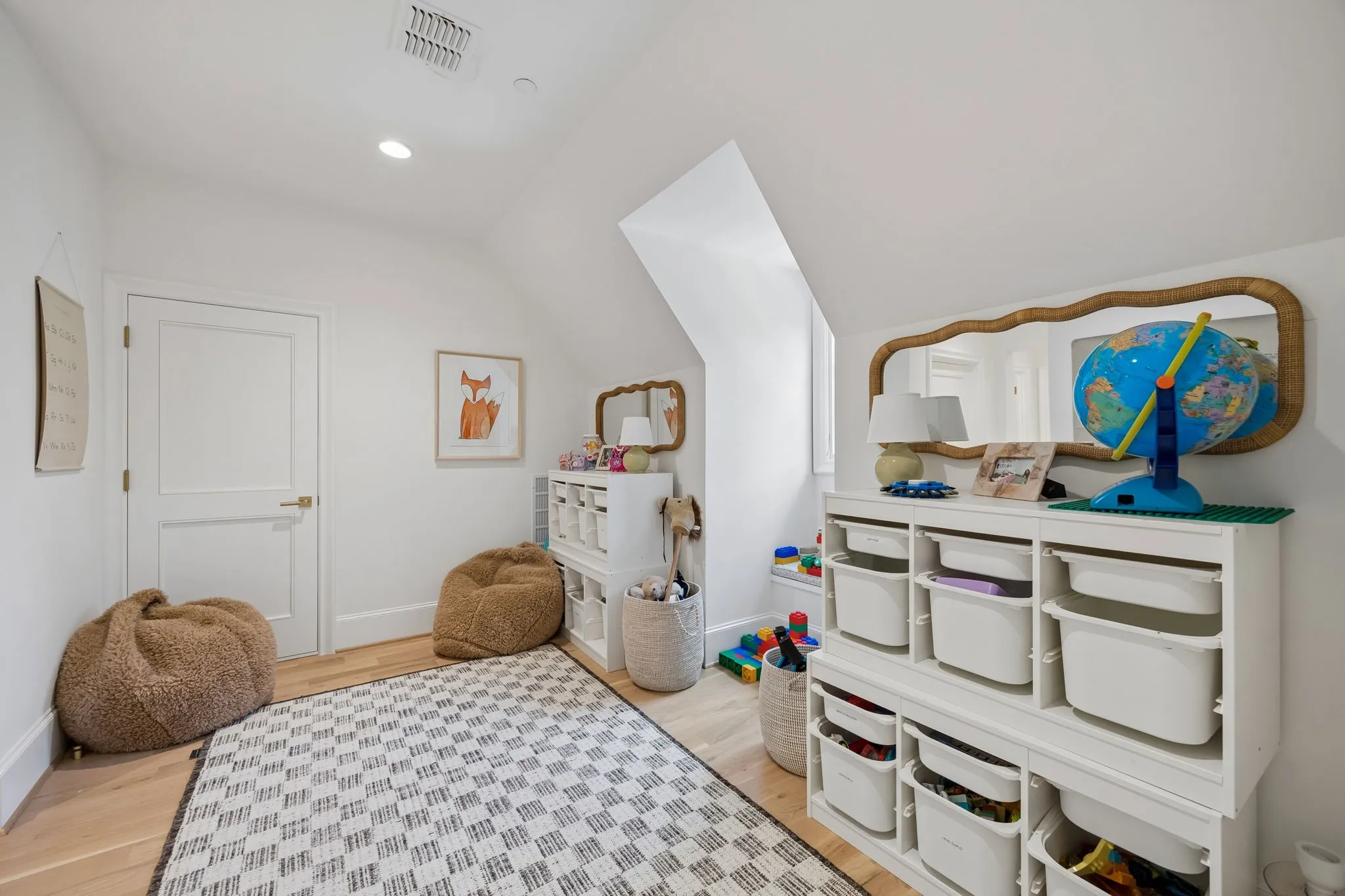 Single Family Residence For Sale in Dallas County , 4009 Purdue Avenue, University Park, Texas 75225, 5 Bedroom, 6 Bathroom, 2 Garage spaces, 5,379 Sqft, built in 2025, mls#21389119, Real Estate Agent in University Park, Homes For Sale in Dallas county, Homes For Sale in University Park, Realtor in University Park Texas, Real Estate Brokerage Independent Realty Texas, Luminita Cordes Realtor