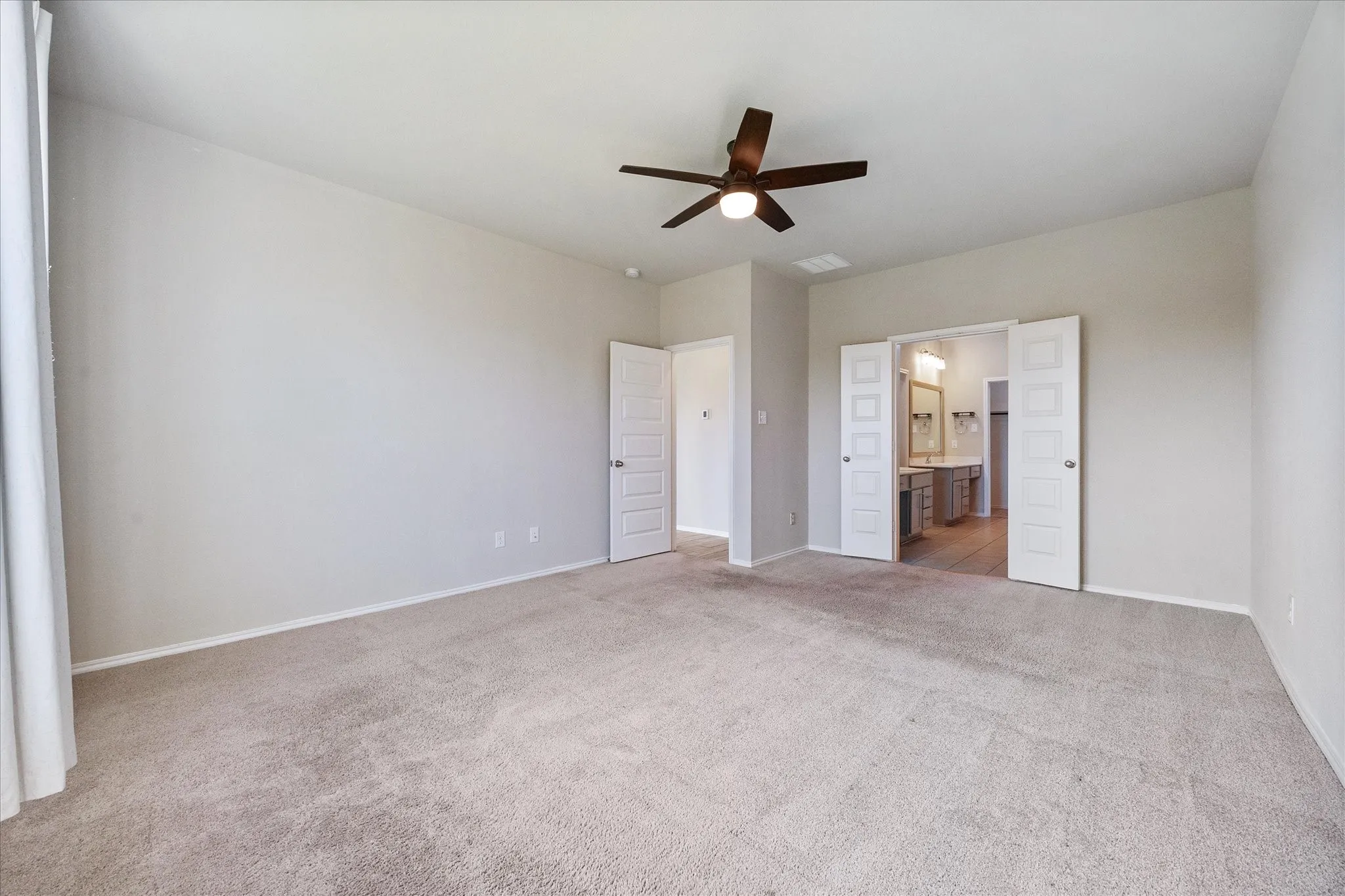 Single Family Residence For Sale in Kaufman County , 3226 Sioux Trail, Crandall, Texas 75114, 4 Bedroom, 3 Bathroom, 2 Garage spaces, 2,403 Sqft, built in 2022, mls#21392687, Real Estate Agent in Crandall, Homes For Sale in Kaufman county, Homes For Sale in Crandall, Realtor in Crandall Texas, Real Estate Brokerage Independent Realty Texas, Luminita Cordes Realtor