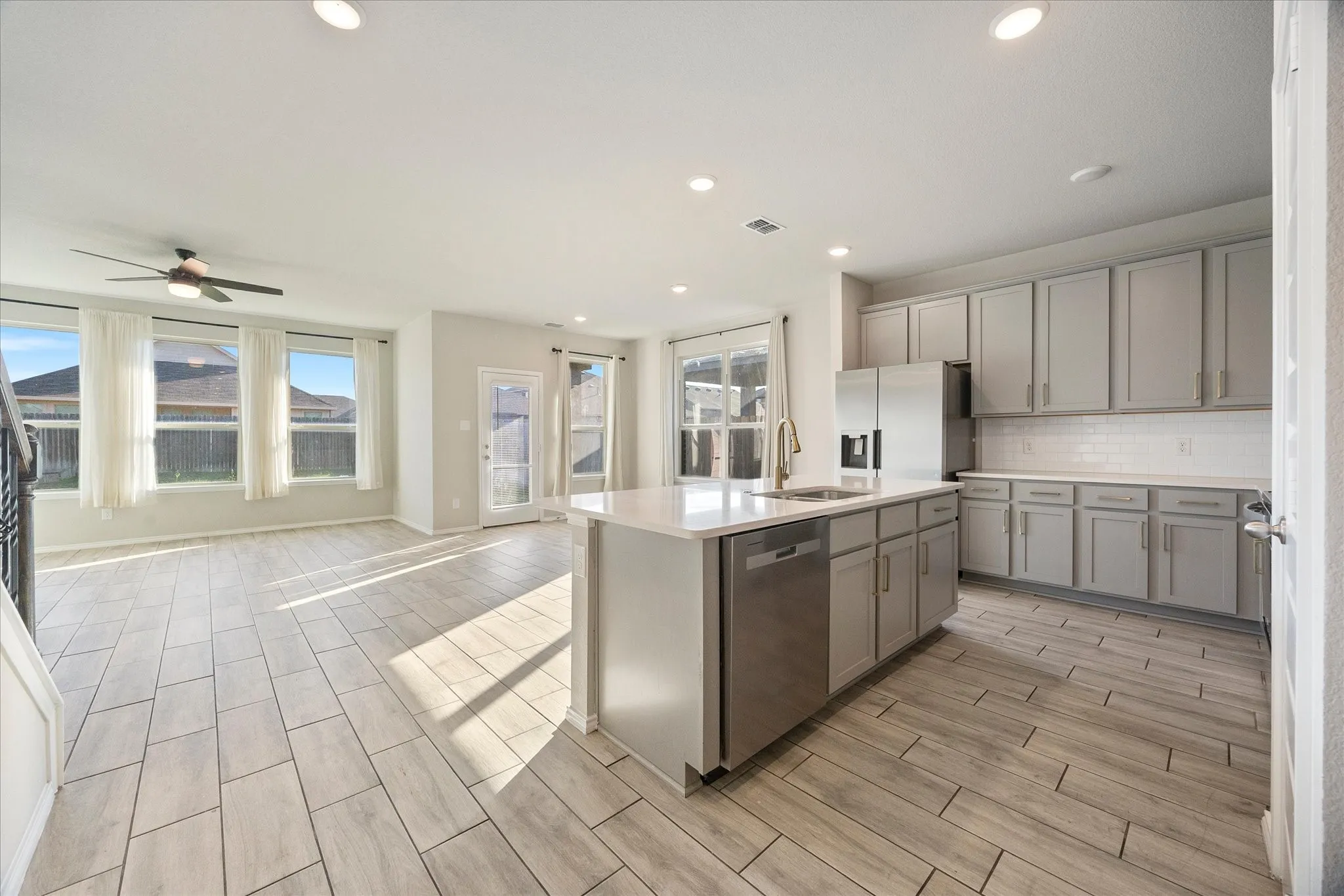 Single Family Residence For Sale in Kaufman County , 3226 Sioux Trail, Crandall, Texas 75114, 4 Bedroom, 3 Bathroom, 2 Garage spaces, 2,403 Sqft, built in 2022, mls#21392687, Real Estate Agent in Crandall, Homes For Sale in Kaufman county, Homes For Sale in Crandall, Realtor in Crandall Texas, Real Estate Brokerage Independent Realty Texas, Luminita Cordes Realtor