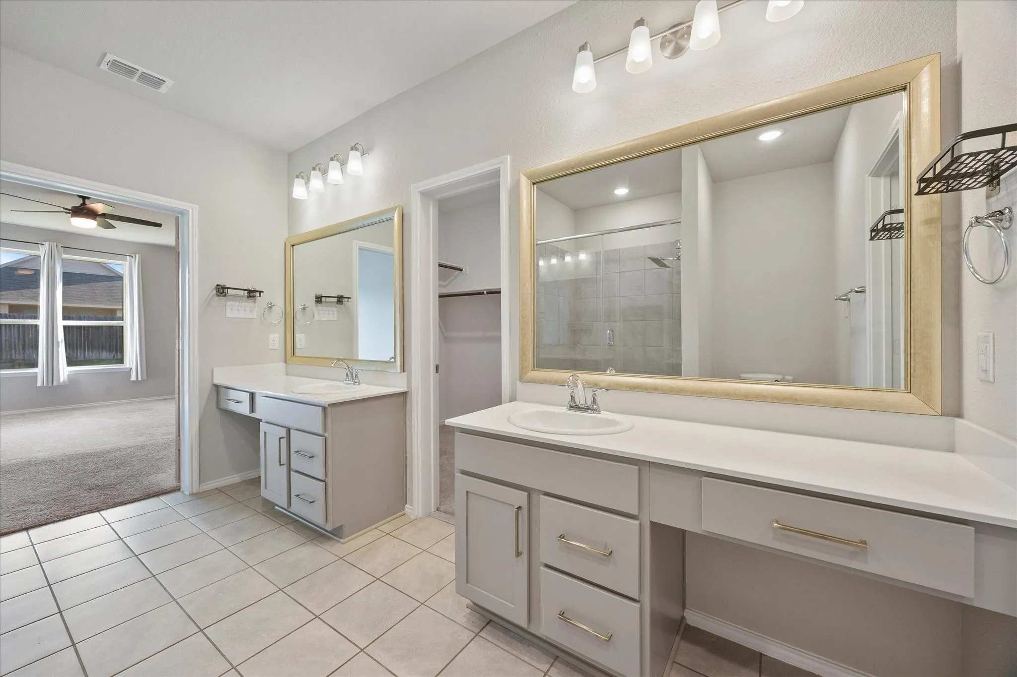 Single Family Residence For Sale in Kaufman County , 3226 Sioux Trail, Crandall, Texas 75114, 4 Bedroom, 3 Bathroom, 2 Garage spaces, 2,403 Sqft, built in 2022, mls#21392687, Real Estate Agent in Crandall, Homes For Sale in Kaufman county, Homes For Sale in Crandall, Realtor in Crandall Texas, Real Estate Brokerage Independent Realty Texas, Luminita Cordes Realtor