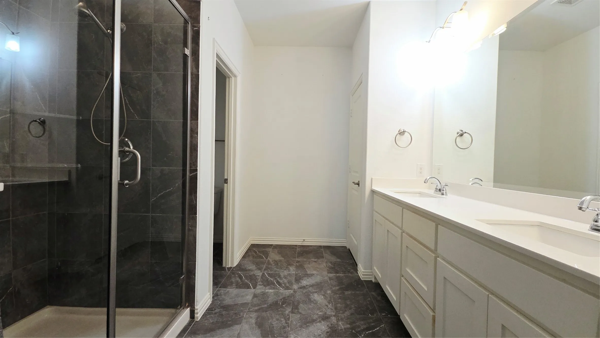 Townhouse For Rent in Collin County , 6209 Davison Way, Mc Kinney, Texas 75070, 3 Bedroom, 3 Bathroom, 2 Garage spaces, 1,695 Sqft, built in 2018, mls#21392681, Real Estate Agent in Mc Kinney, Homes For Rent in Collin county, Homes For Rent in Mc Kinney, Realtor in Mc Kinney Texas, Real Estate Brokerage Independent Realty Texas, Luminita Cordes Realtor