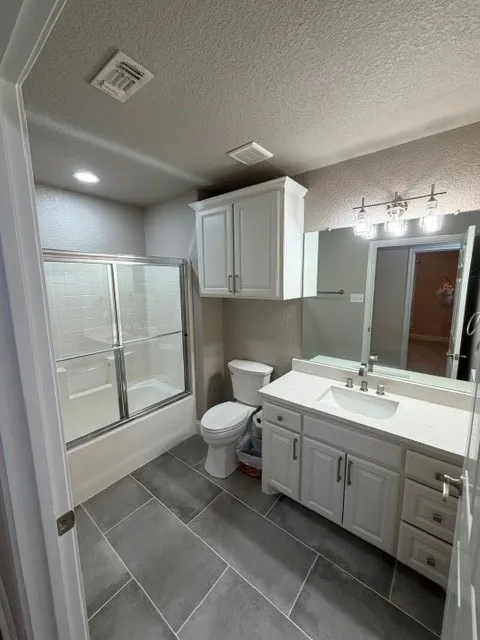 Single Family Residence For Sale in Johnson County , 501 Old Betsy Road 2, Keene, Texas 76059, 3 Bedroom, 2 Bathroom, 1 Garage spaces, 1,503 Sqft, built in 2006, mls#21392690, Real Estate Agent in Keene, Homes For Sale in Johnson county, Homes For Sale in Keene, Realtor in Keene Texas, Real Estate Brokerage Independent Realty Texas, Luminita Cordes Realtor