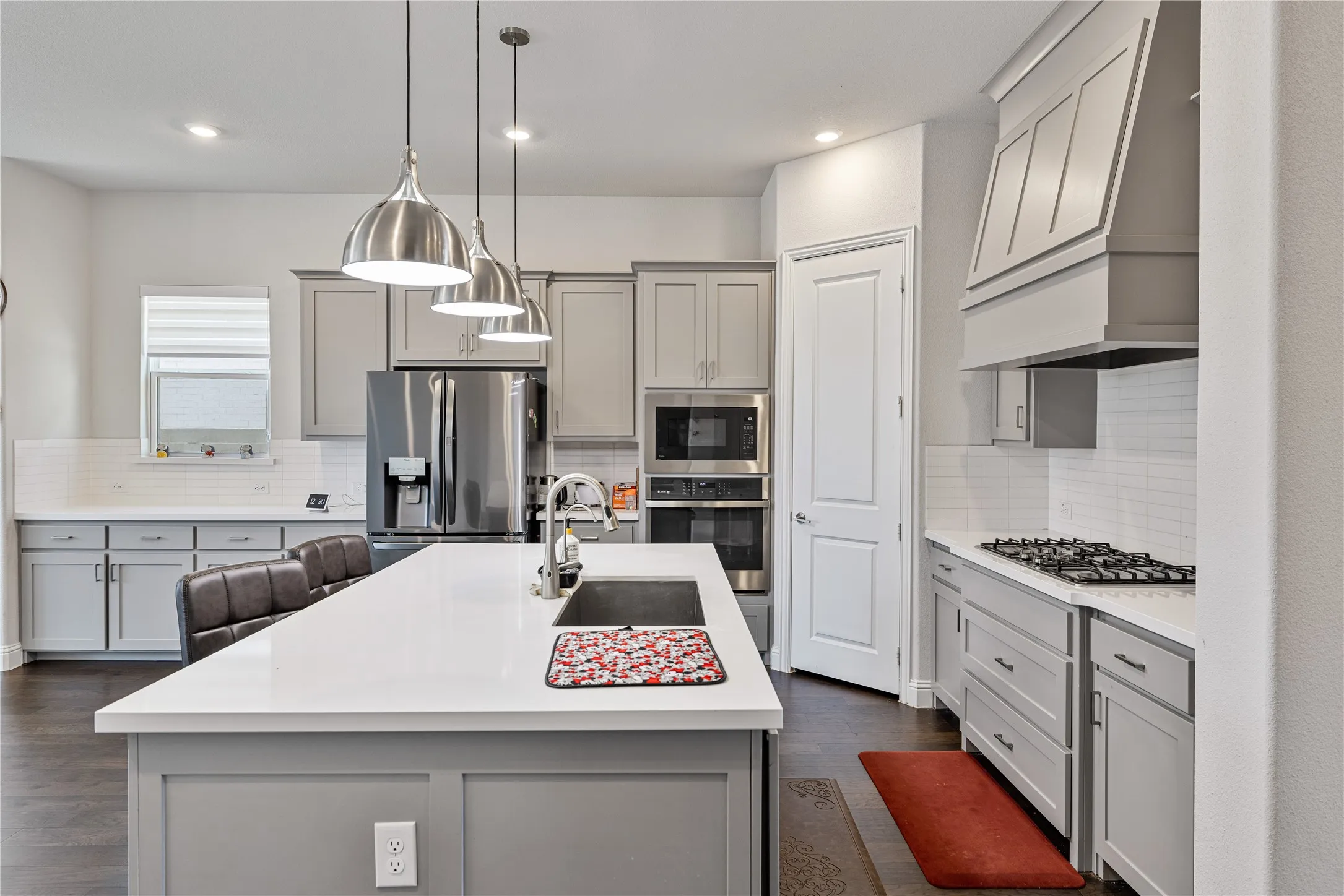 Single Family Residence For Rent in Denton County , 1447 20th Street, Northlake, Texas 76226, 5 Bedroom, 5 Bathroom, 2 Garage spaces, 3,686 Sqft, built in 2023, mls#21392247, Real Estate Agent in Northlake, Homes For Rent in Denton county, Homes For Rent in Northlake, Realtor in Northlake Texas, Real Estate Brokerage Independent Realty Texas, Luminita Cordes Realtor