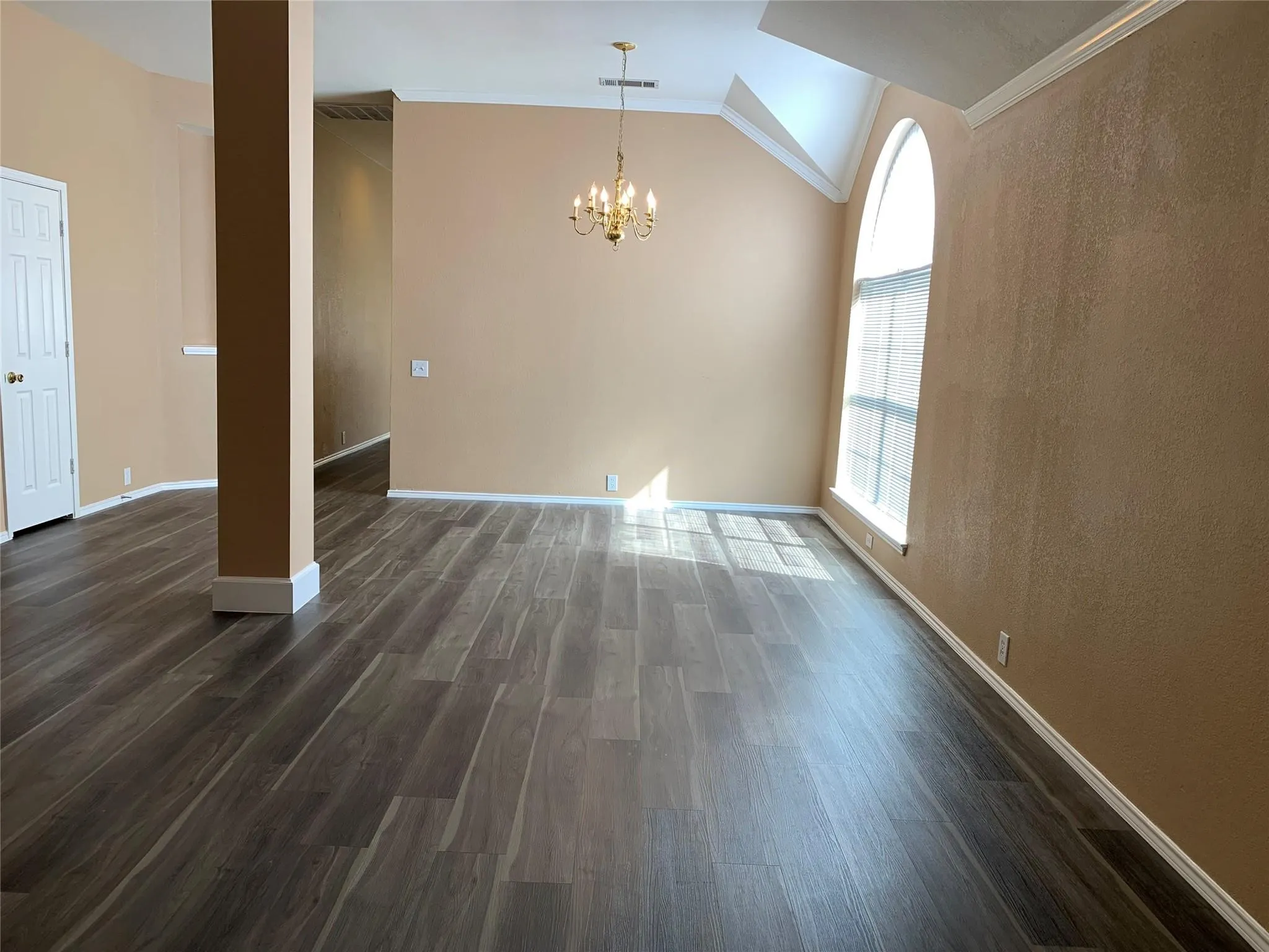 Single Family Residence For Rent in Collin County , 6705 Misty Hollow Drive, Plano, Texas 75024, 4 Bedroom, 2 Bathroom, 2 Garage spaces, 2,048 Sqft, built in 1996, mls#21392691, Real Estate Agent in Plano, Homes For Rent in Collin county, Homes For Rent in Plano, Realtor in Plano Texas, Real Estate Brokerage Independent Realty Texas, Luminita Cordes Realtor
