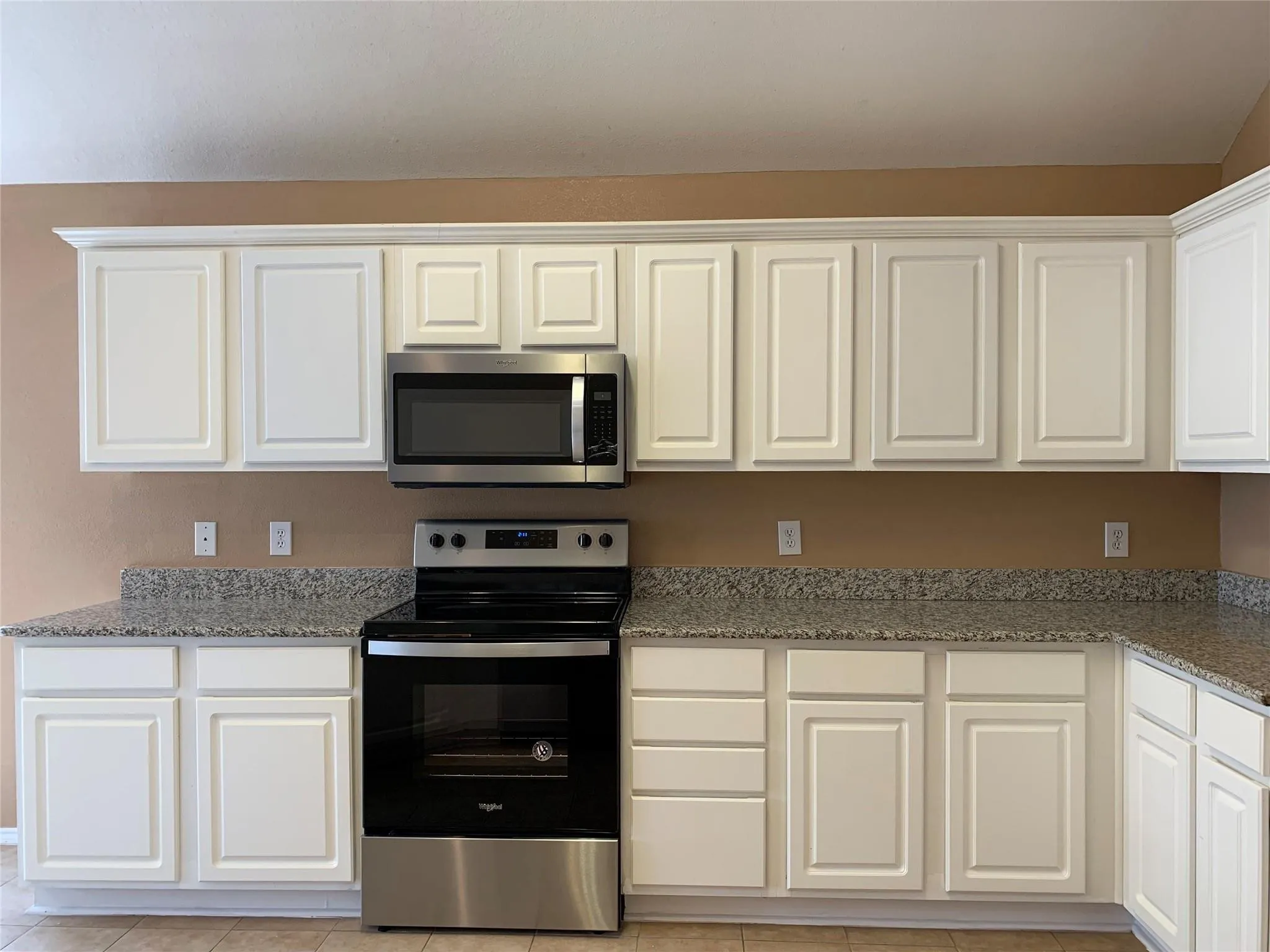 Single Family Residence For Rent in Collin County , 6705 Misty Hollow Drive, Plano, Texas 75024, 4 Bedroom, 2 Bathroom, 2 Garage spaces, 2,048 Sqft, built in 1996, mls#21392691, Real Estate Agent in Plano, Homes For Rent in Collin county, Homes For Rent in Plano, Realtor in Plano Texas, Real Estate Brokerage Independent Realty Texas, Luminita Cordes Realtor