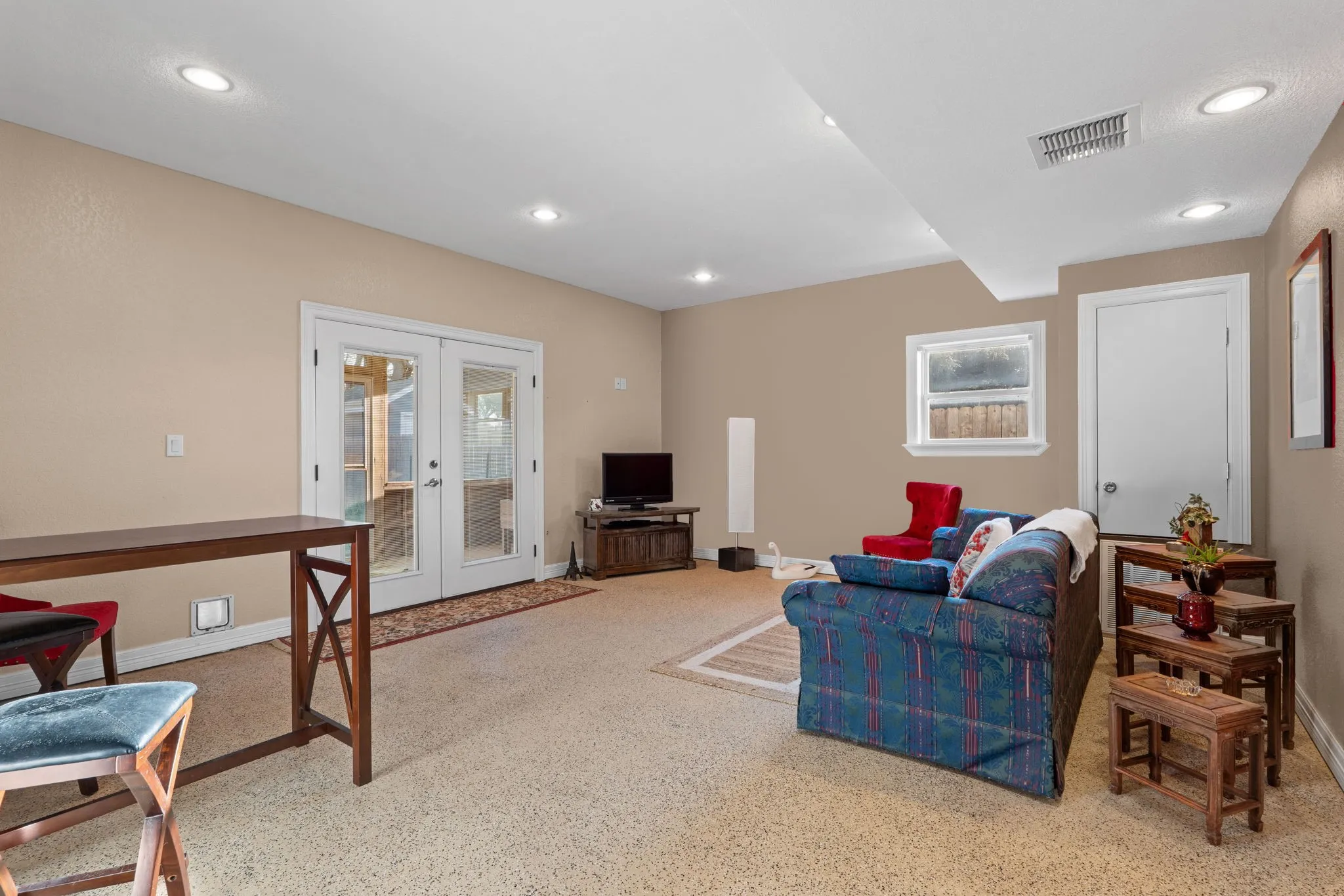 1st Floor Family Room