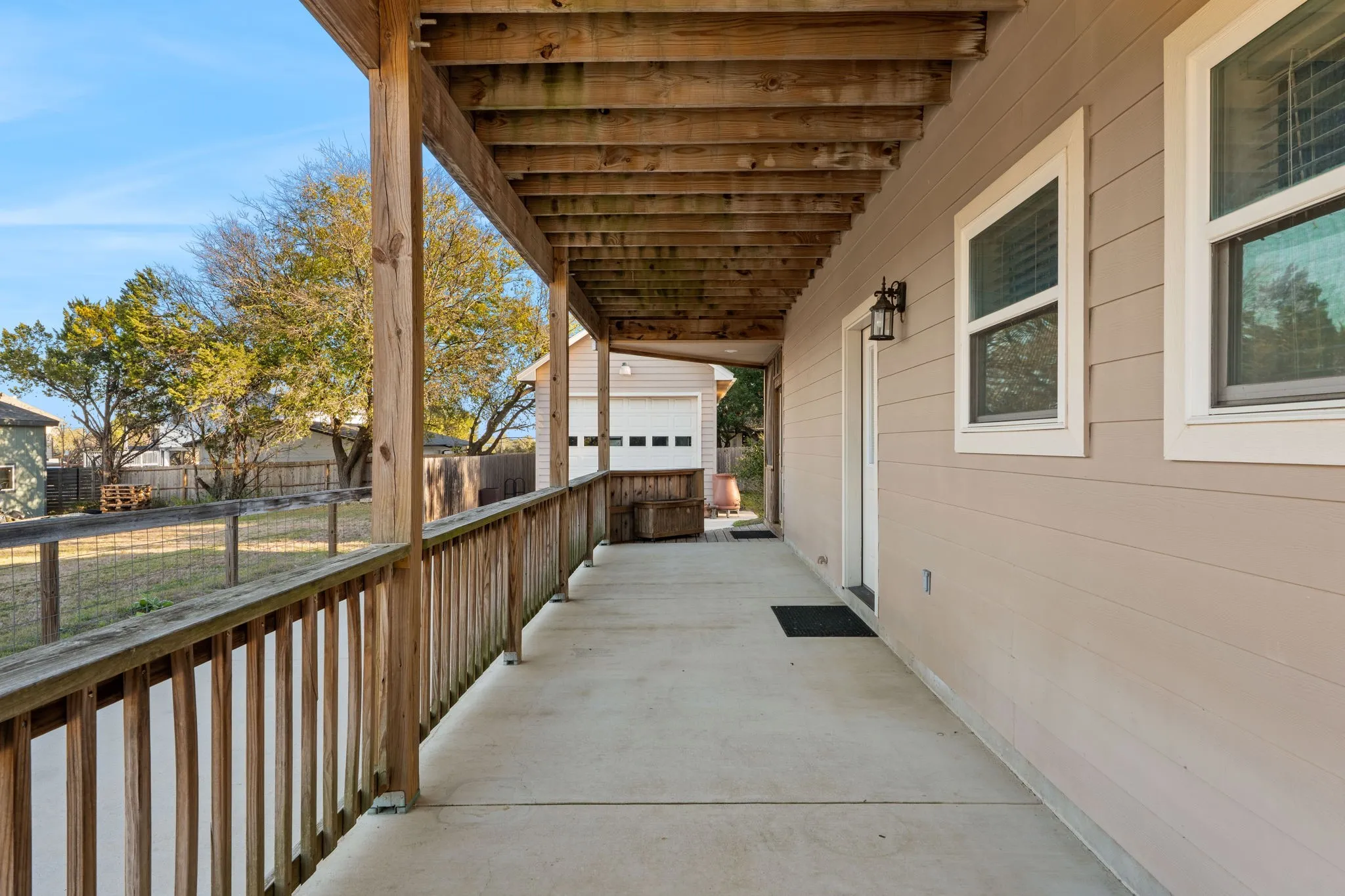 Single Family Residence For Sale in Comal County , 556 Apollo, Canyon Lake, Texas 78133, 5 Bedroom, 3 Bathroom, 1 Garage spaces, 2,679 Sqft, built in 2011, mls#21392692, Real Estate Agent in Canyon Lake, Homes For Sale in Comal county, Homes For Sale in Canyon Lake, Realtor in Canyon Lake Texas, Real Estate Brokerage Independent Realty Texas, Luminita Cordes Realtor