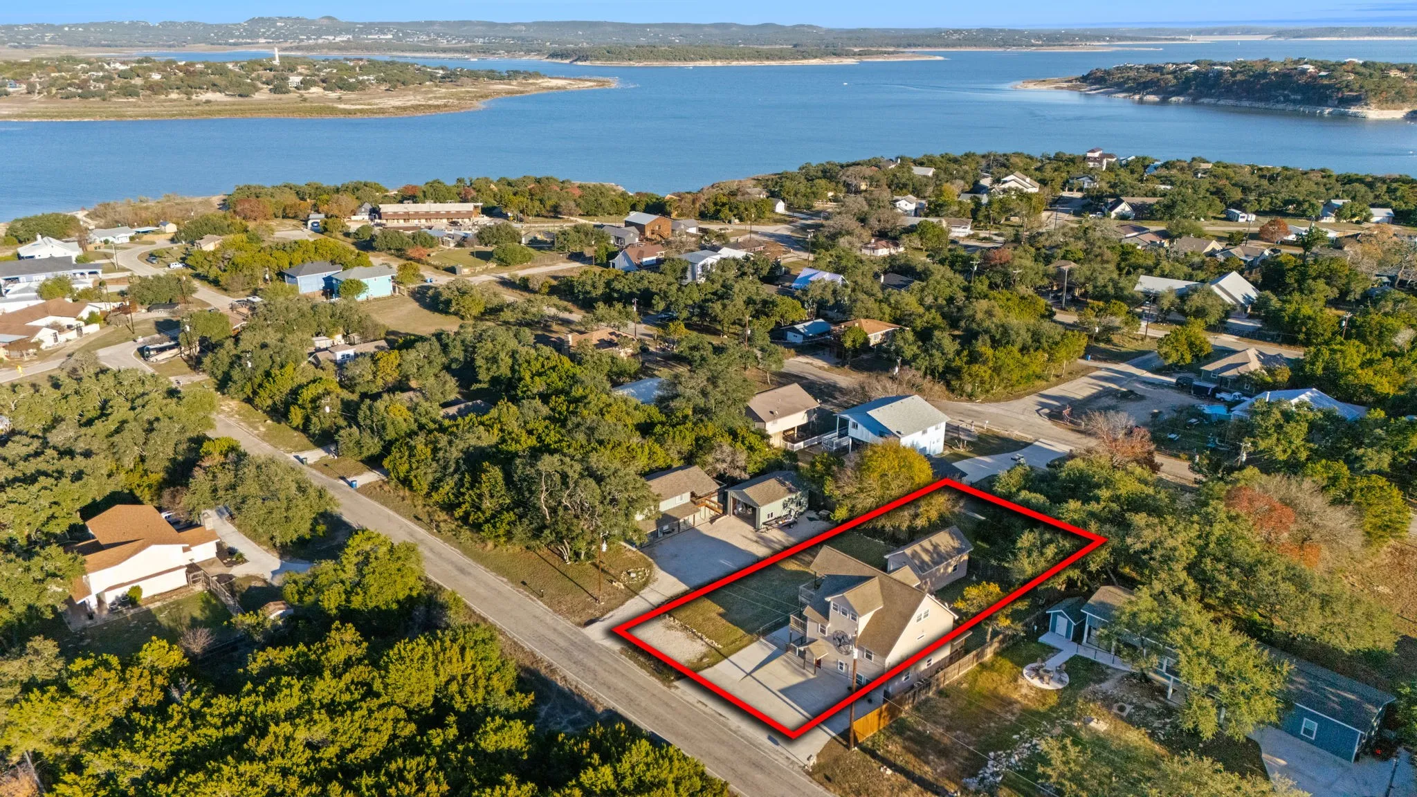 Single Family Residence For Sale in Comal County , 556 Apollo, Canyon Lake, Texas 78133, 5 Bedroom, 3 Bathroom, 1 Garage spaces, 2,679 Sqft, built in 2011, mls#21392692, Real Estate Agent in Canyon Lake, Homes For Sale in Comal county, Homes For Sale in Canyon Lake, Realtor in Canyon Lake Texas, Real Estate Brokerage Independent Realty Texas, Luminita Cordes Realtor