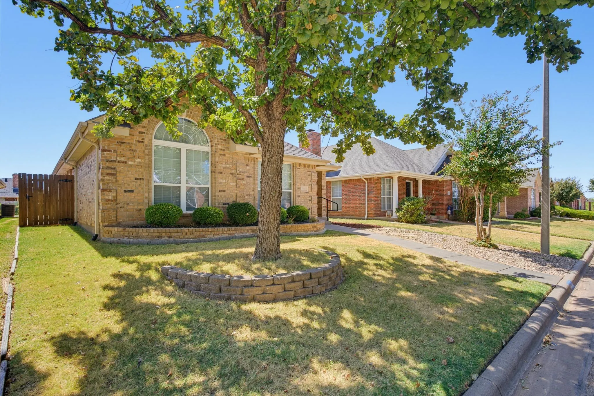 Single Family Residence For Sale in Taylor County , 3917 Garden Grove Lane, Abilene, Texas 79606, 3 Bedroom, 2 Bathroom, 2 Garage spaces, 1,608 Sqft, built in 2005, mls#21392559, Real Estate Agent in Abilene, Homes For Sale in Taylor county, Homes For Sale in Abilene, Realtor in Abilene Texas, Real Estate Brokerage Independent Realty Texas, Luminita Cordes Realtor