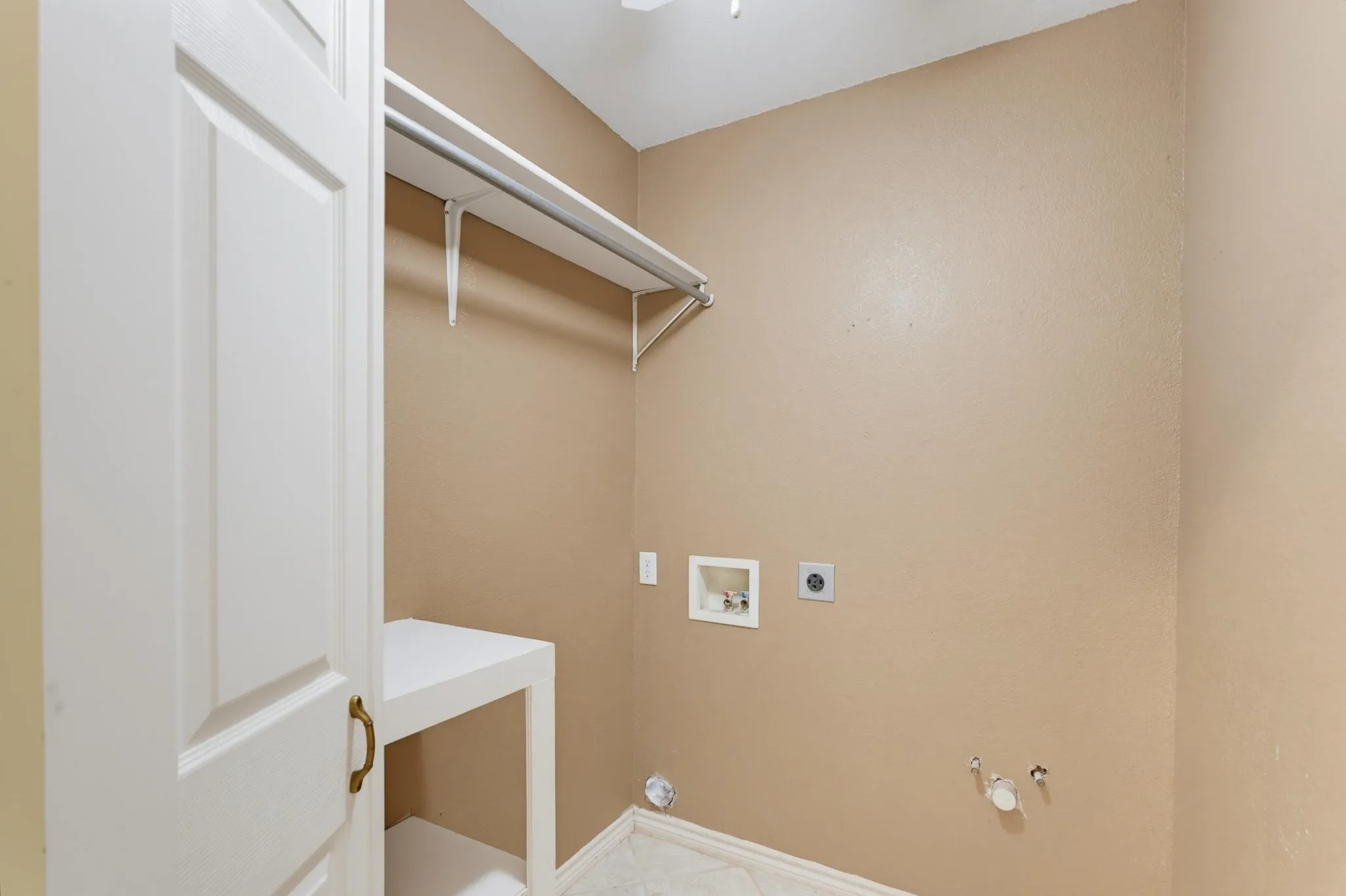 Single Family Residence For Sale in Taylor County , 3917 Garden Grove Lane, Abilene, Texas 79606, 3 Bedroom, 2 Bathroom, 2 Garage spaces, 1,608 Sqft, built in 2005, mls#21392559, Real Estate Agent in Abilene, Homes For Sale in Taylor county, Homes For Sale in Abilene, Realtor in Abilene Texas, Real Estate Brokerage Independent Realty Texas, Luminita Cordes Realtor